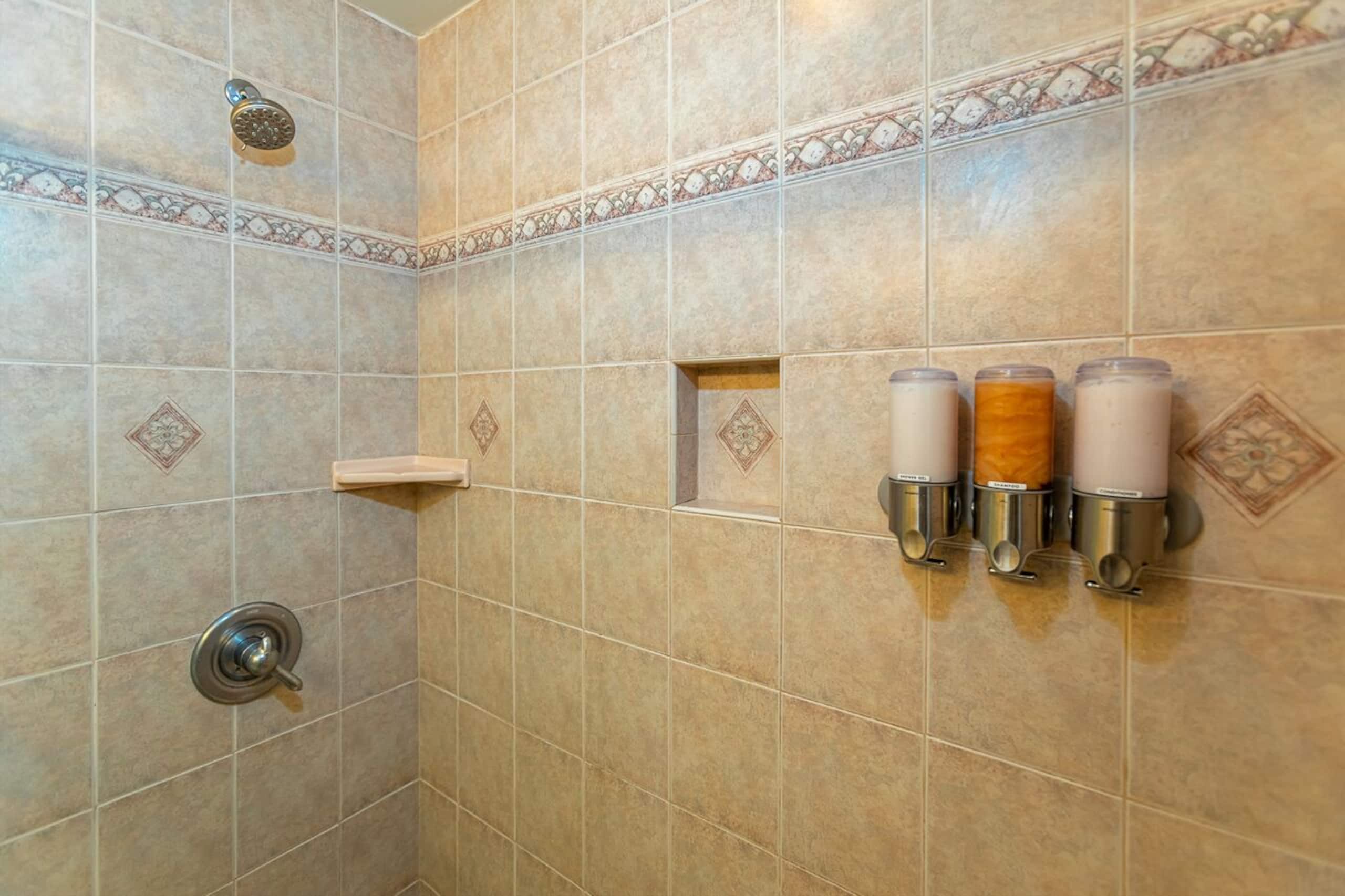 Condo in Wailea · ★4.95 · 1 bedroom · 2 beds · 2 baths - Image 16