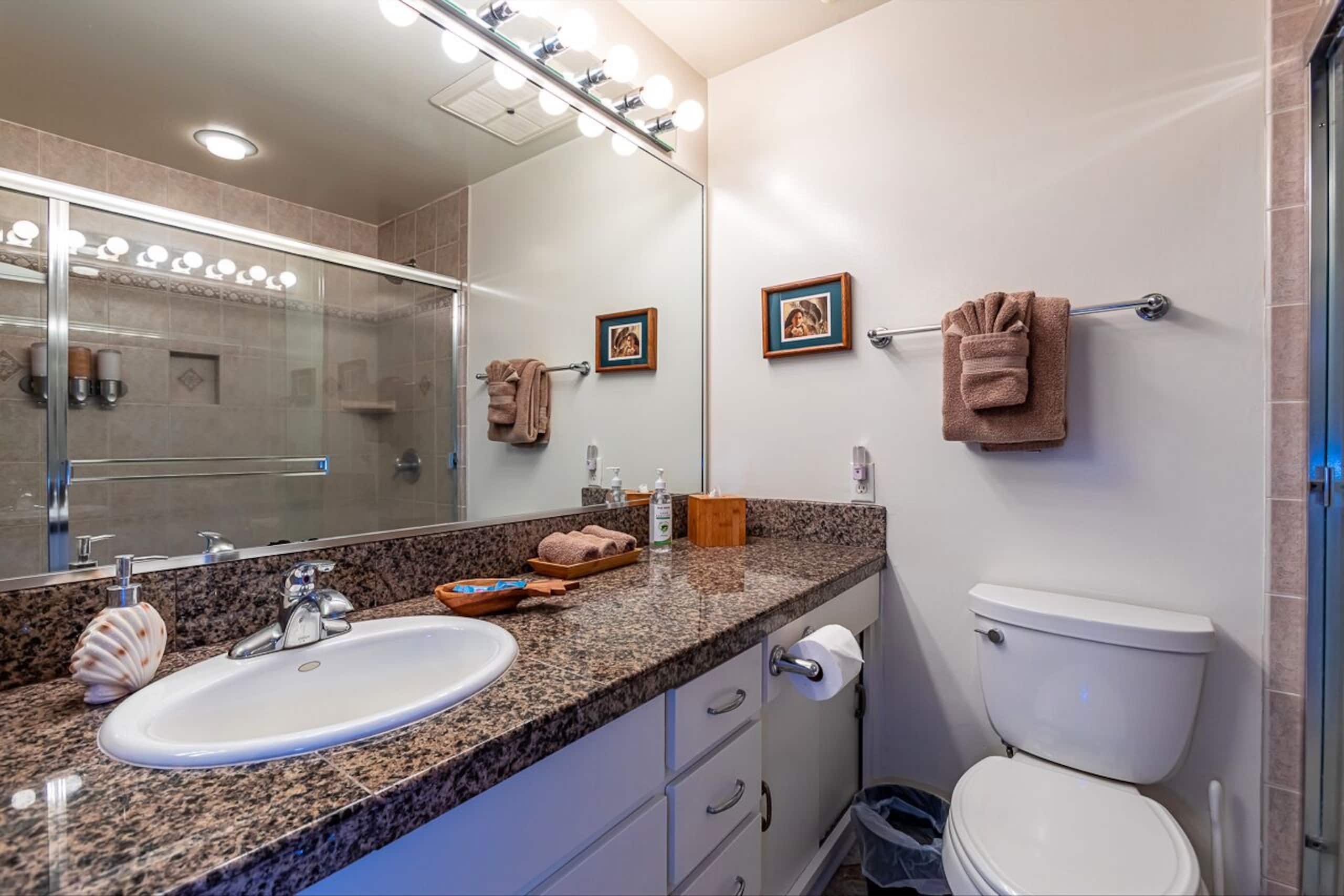 Condo in Wailea · ★4.95 · 1 bedroom · 2 beds · 2 baths - Image 15