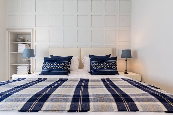 4dc0eb2a 989c 4b6b a88b b8b999380d44