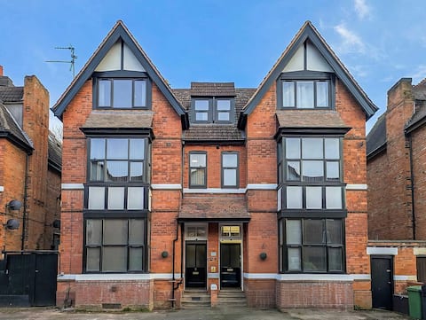 Top Airbnb: Emerald Suite Moseley Mews by STAE-Homes in Moseley