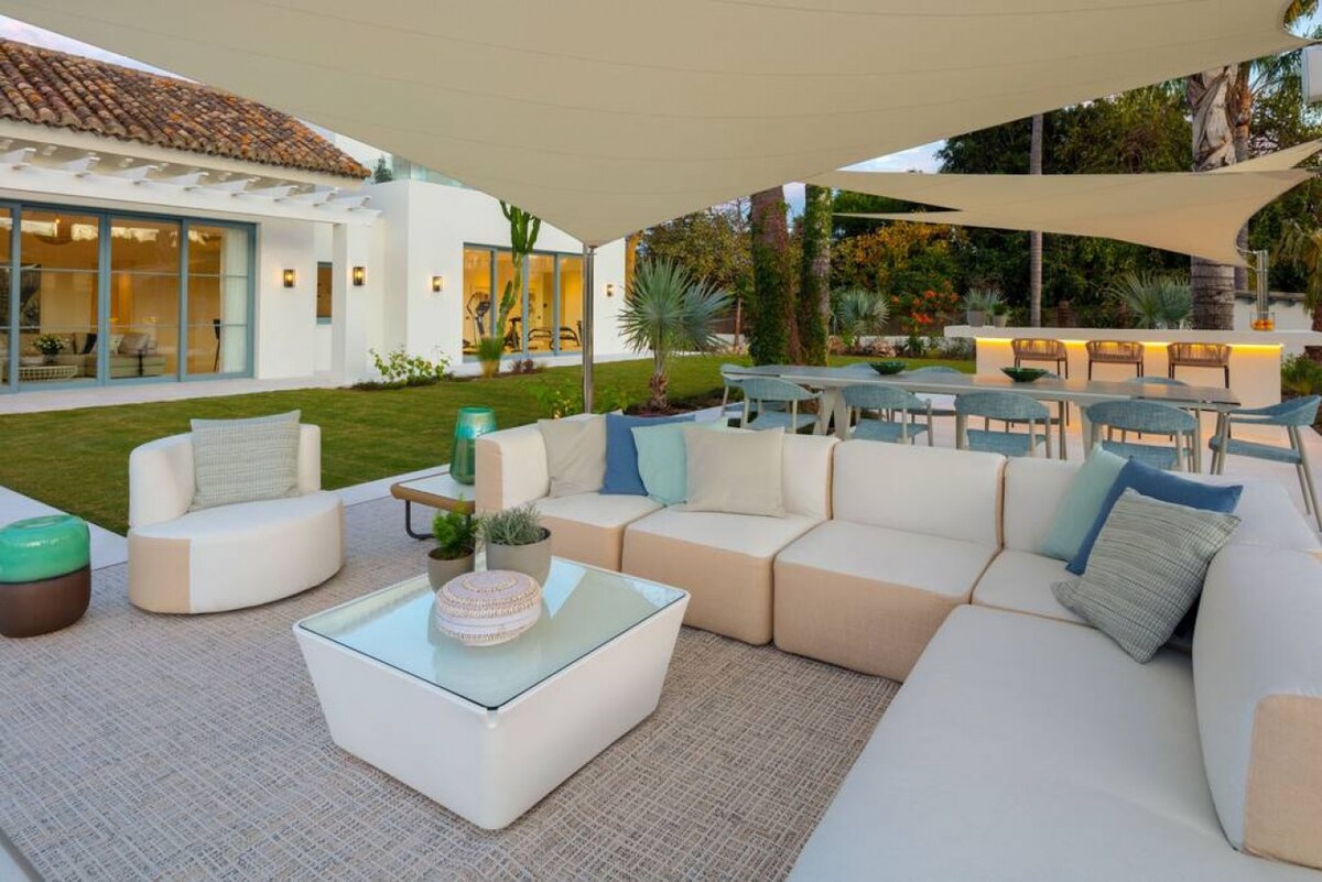 Luxury 7BR Golf-Front Villa, Heated Pool & Gym 5