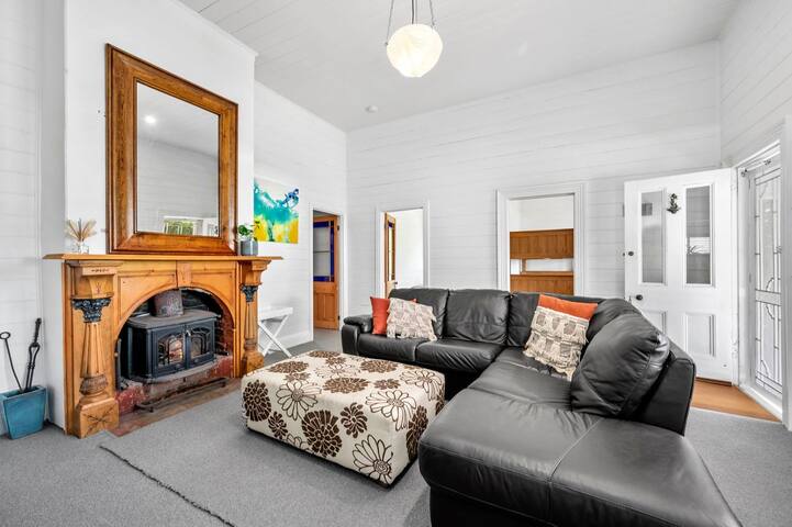 Esplanade Premium 33 gallery image 3