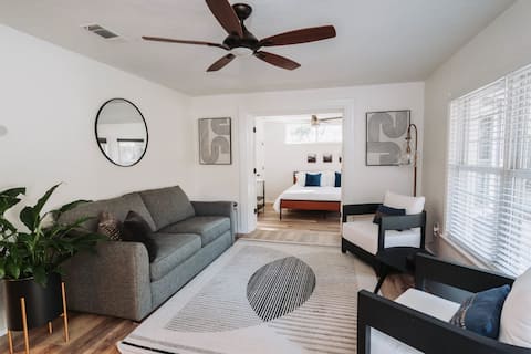 Sanctuary at the Springs | King Beds • Families