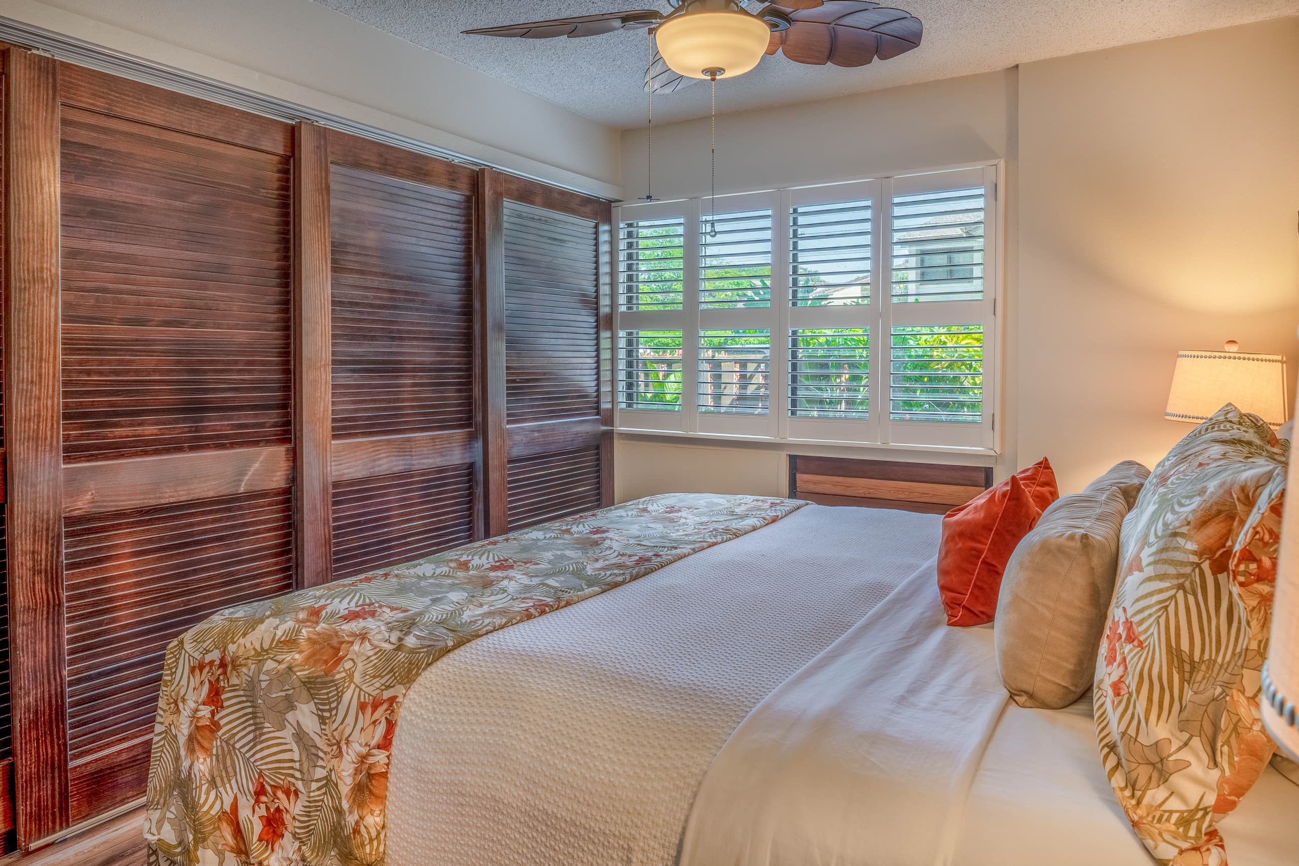 Condo in Wailuku · ★4.83 · 1 bedroom · 2 beds · 1 shared bath - Image 21