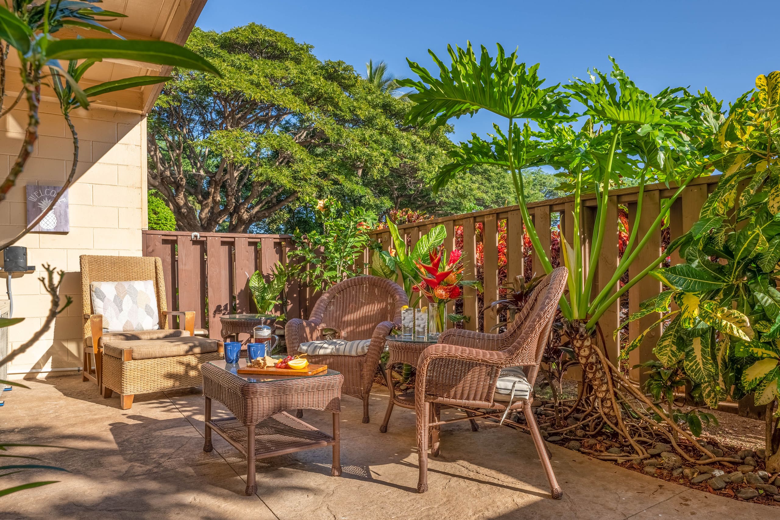 Condo in Wailuku · ★4.83 · 1 bedroom · 2 beds · 1 shared bath - Image 2