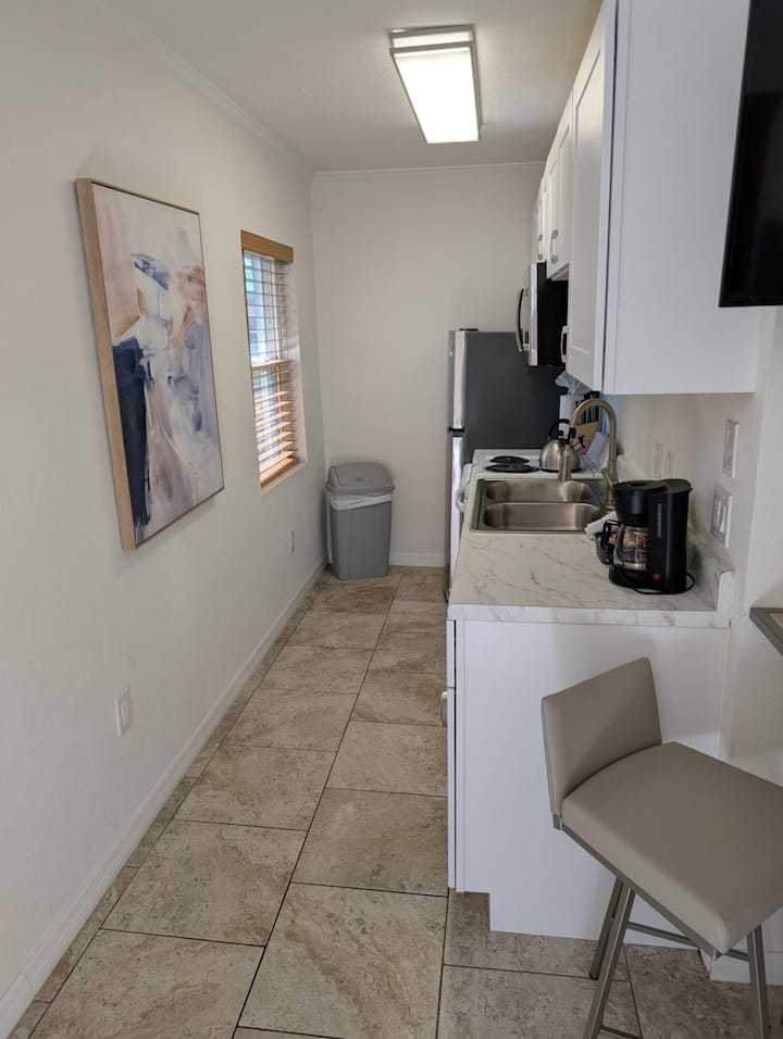 #3-twinpalms-king Studio Suite - Siesta Key, FL
