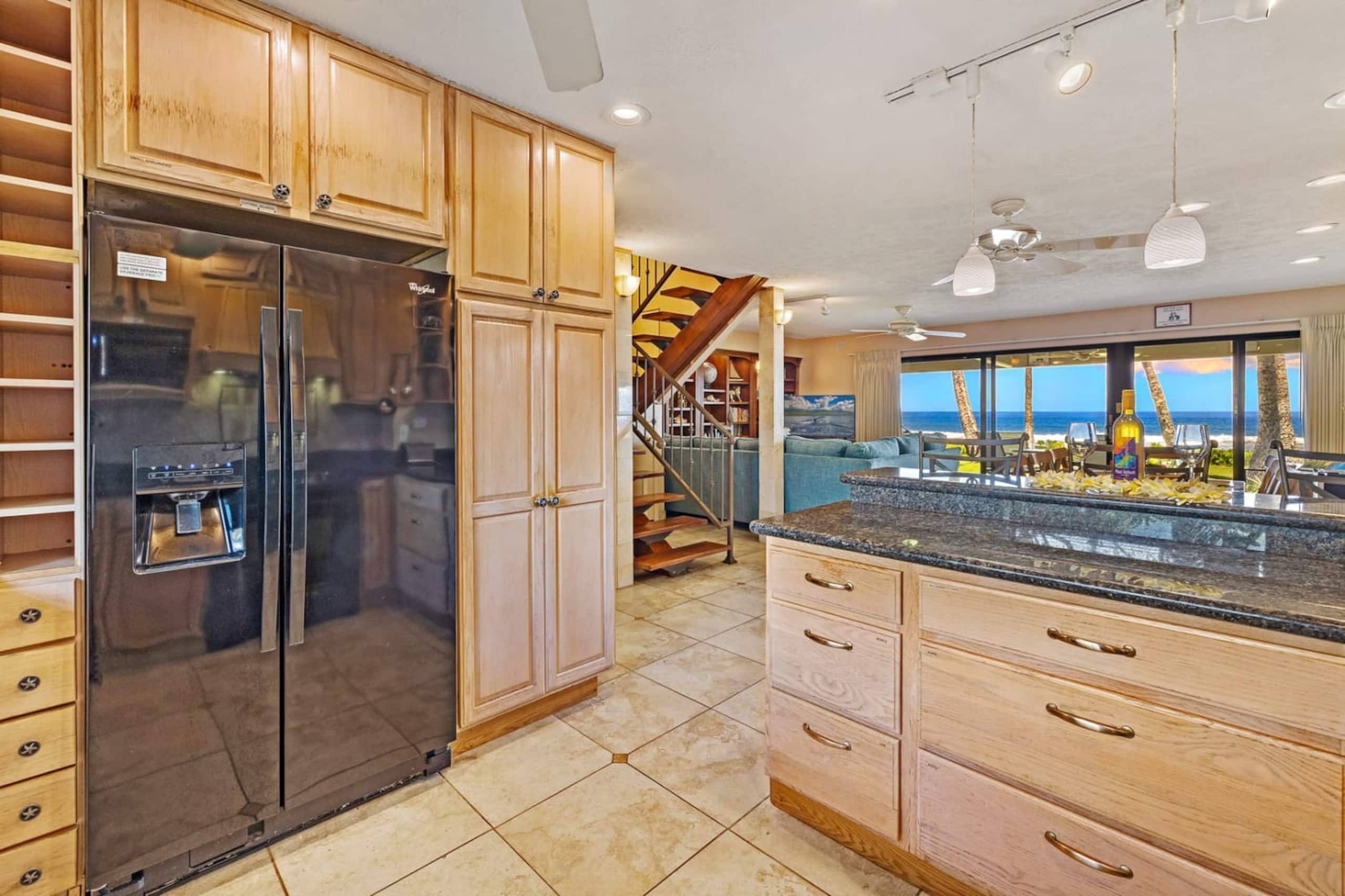 Townhouse in Lahaina · ★4.97 · 4 bedrooms · 5 beds · 3.5 baths - Image 19