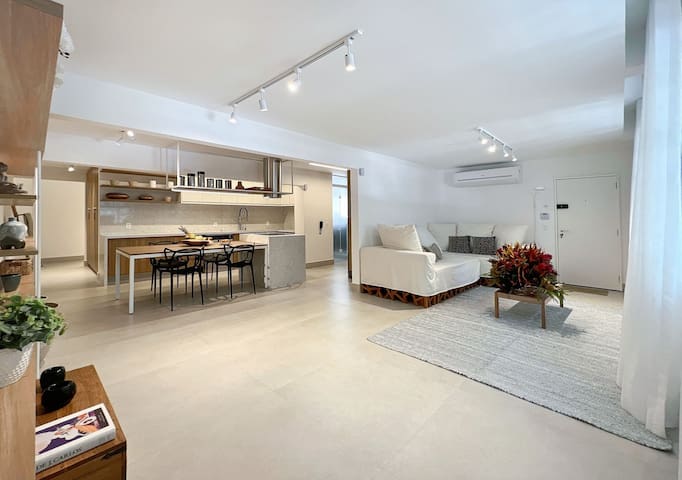 Renovated, modern and comfortable apartment for a