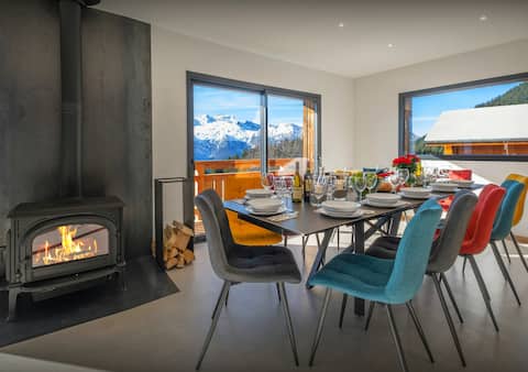 Hot tub and great skiing nearby