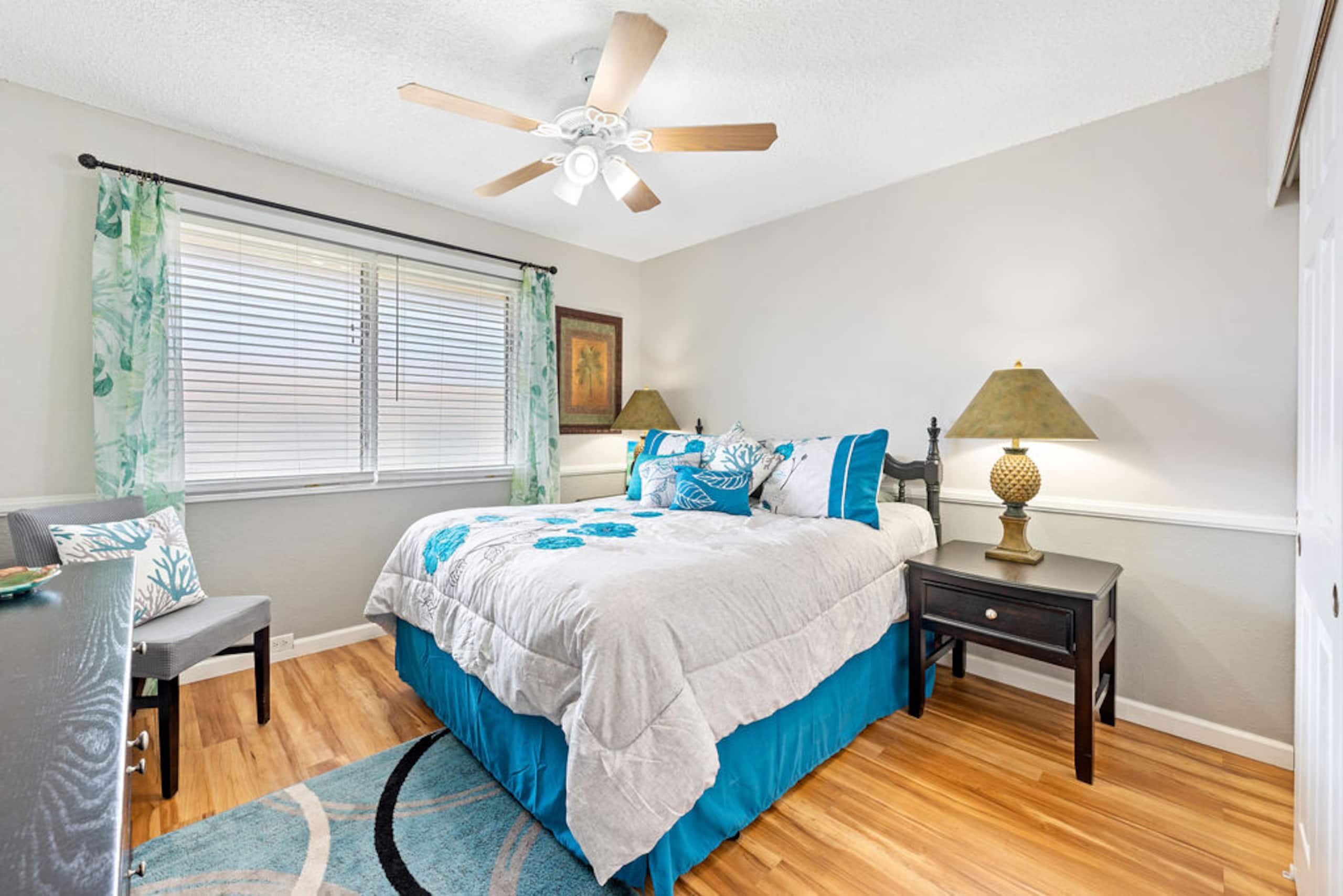 Condo in Kailua-Kona · ★4.33 · 2 bedrooms · 3 beds · 1 bath - Image 6
