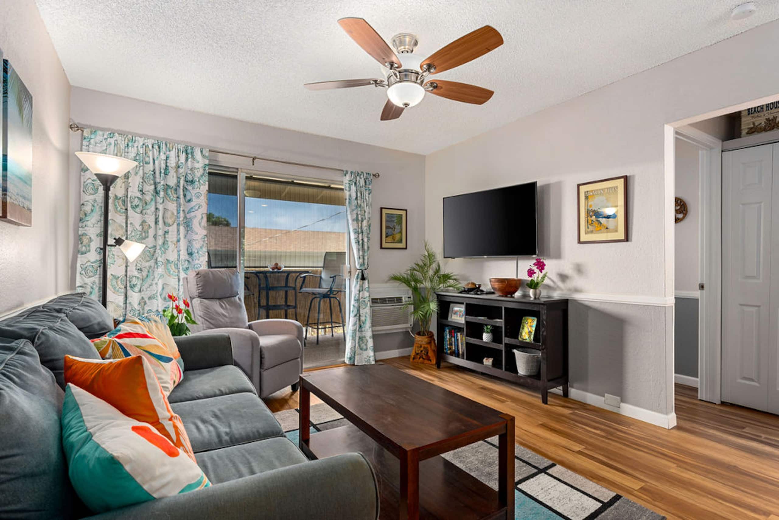 Condo in Kailua-Kona · ★4.33 · 2 bedrooms · 3 beds · 1 bath - Image 22