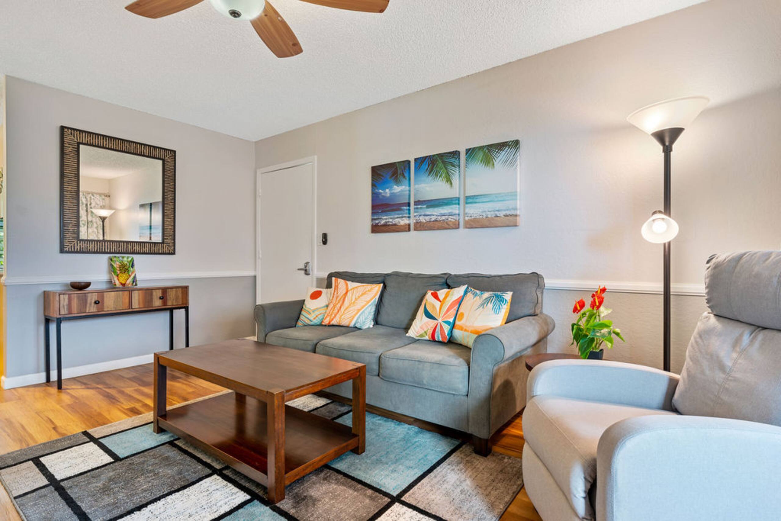 Condo in Kailua-Kona · ★4.33 · 2 bedrooms · 3 beds · 1 bath - Image 16