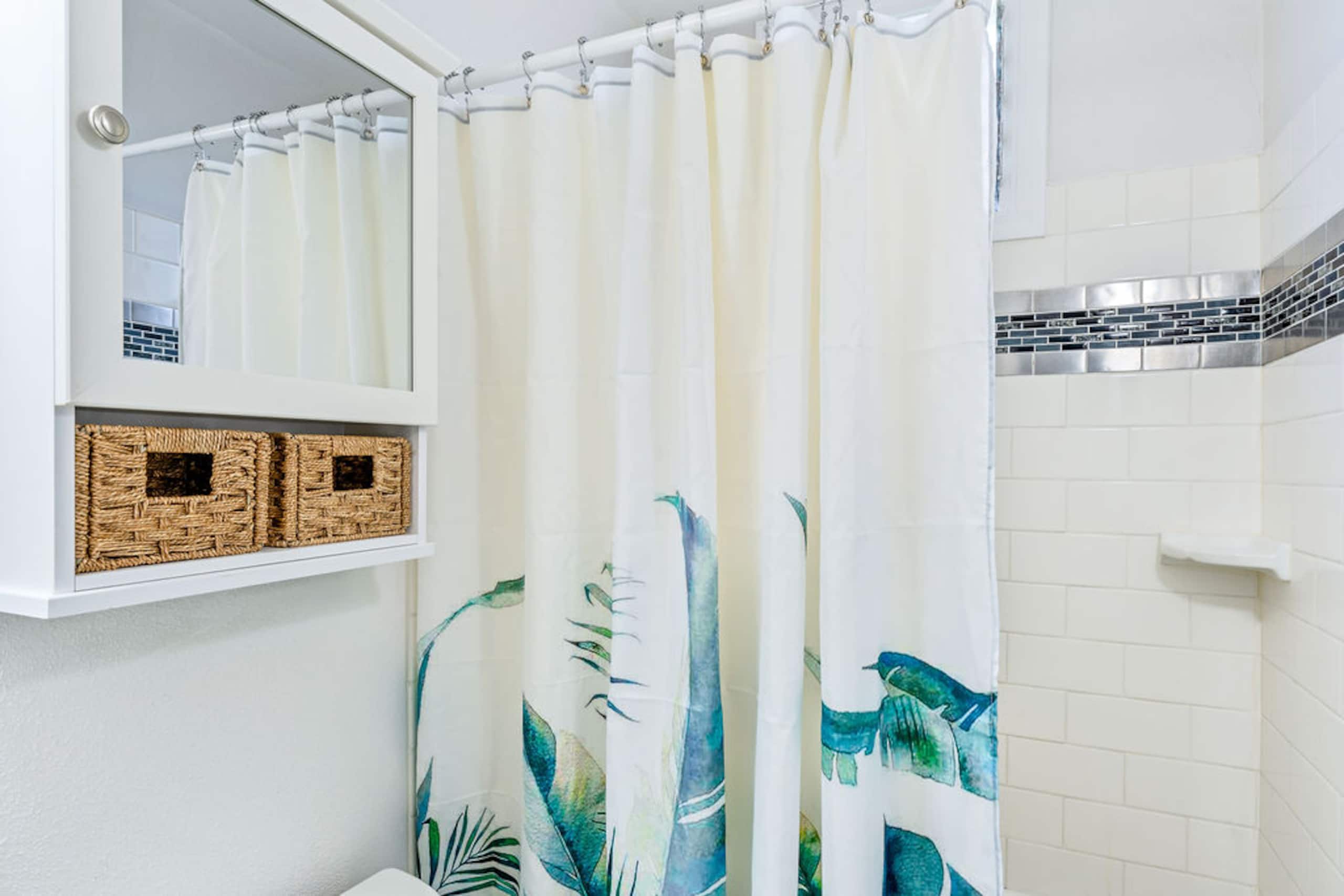Condo in Kailua-Kona · ★4.33 · 2 bedrooms · 3 beds · 1 bath - Image 14