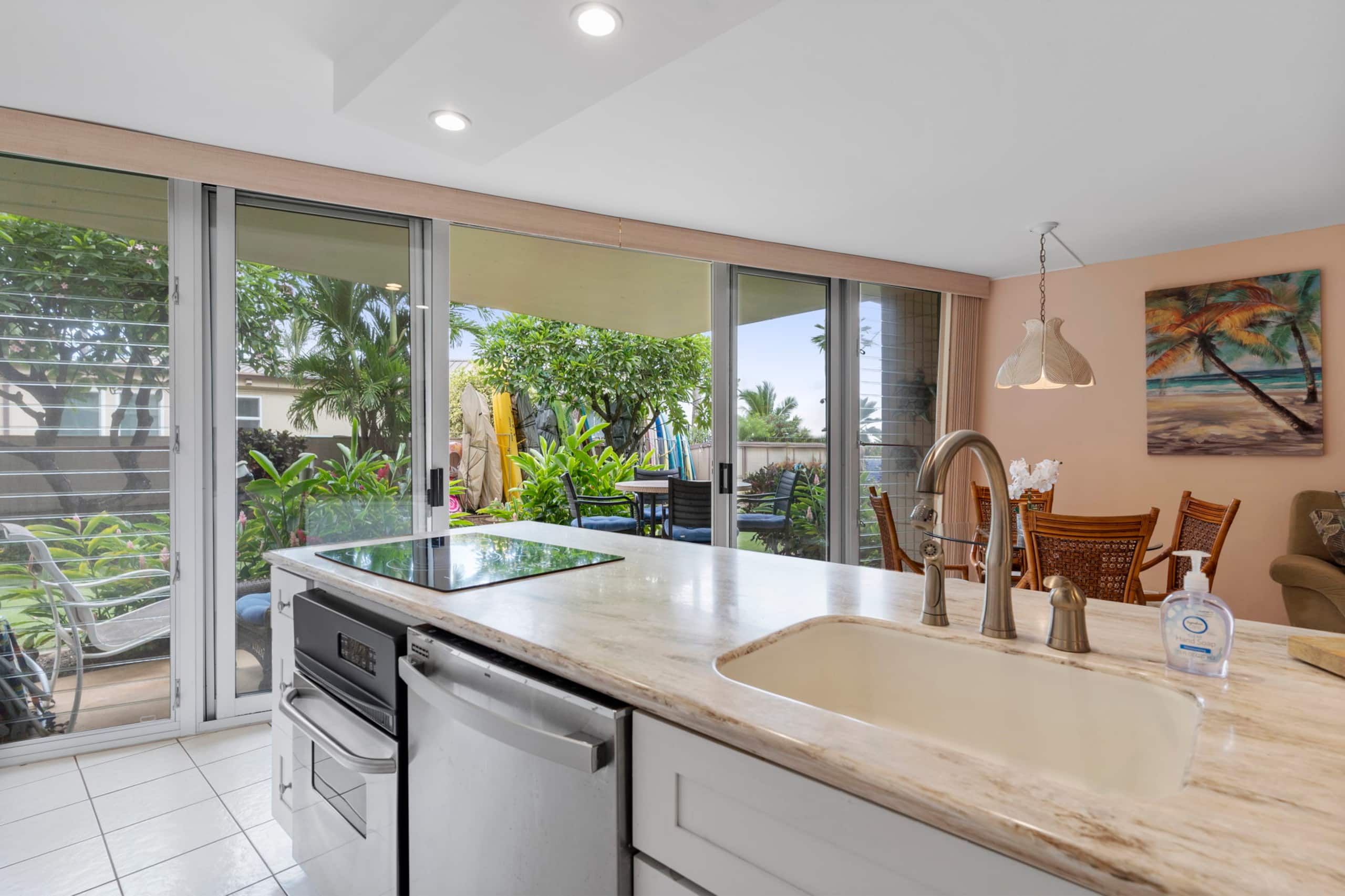 Condo in Kihei · ★4.58 · 2 bedrooms · 4 beds · 2 shared baths - Image 12
