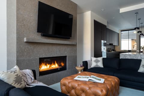 Glenwood Townhouse Luxury in Downtown Jackson!