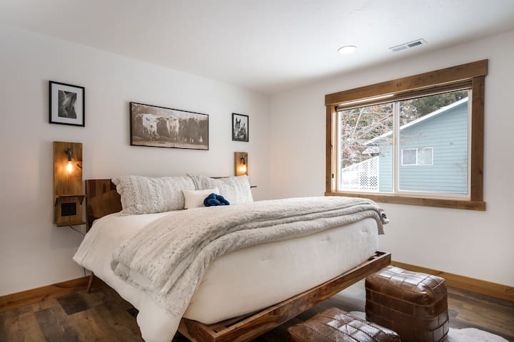 غرفة نوم 2 بسرير كبير