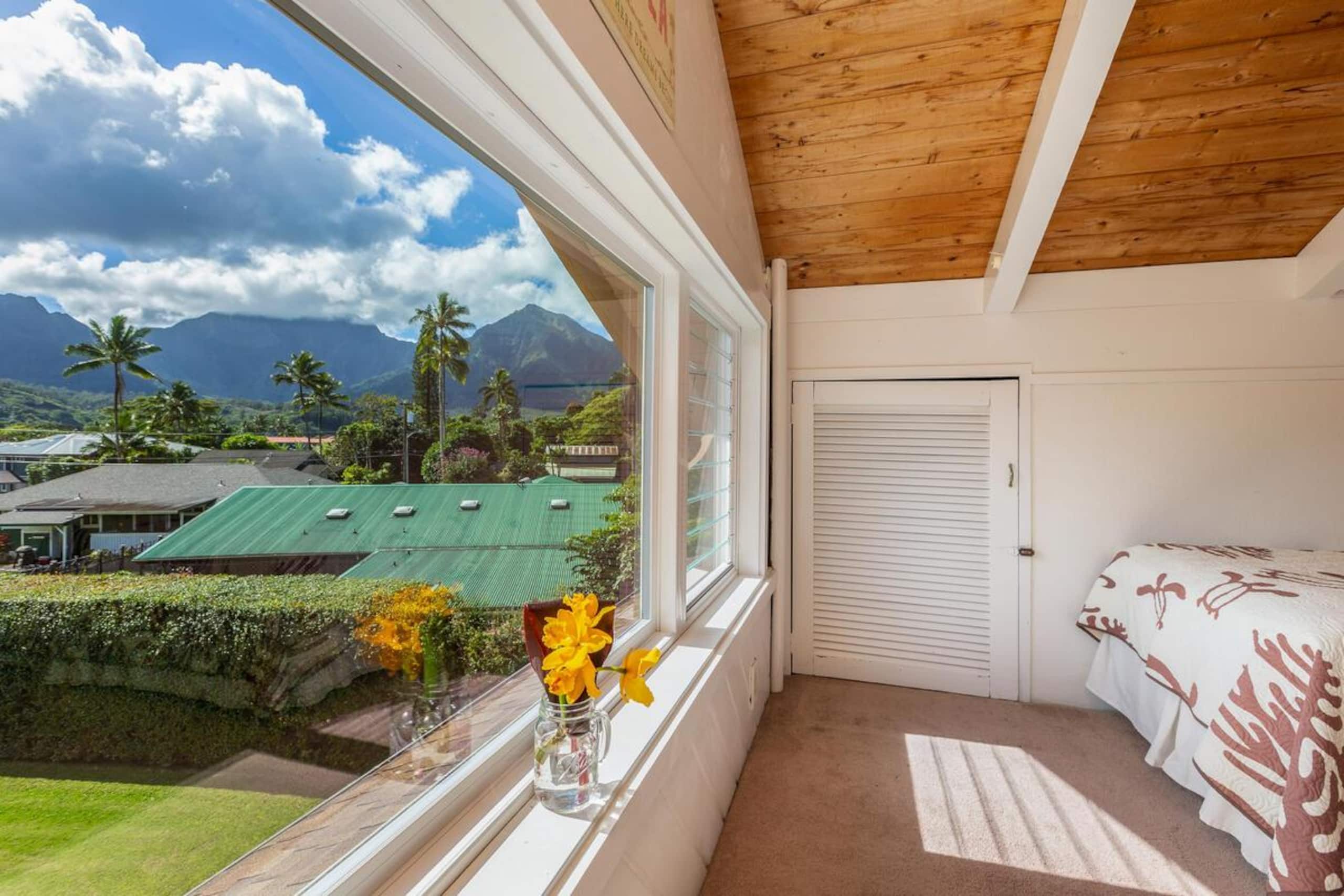 Home in Hanalei · ★4.29 · 2 bedrooms · 4 beds · 2 baths - Image 26