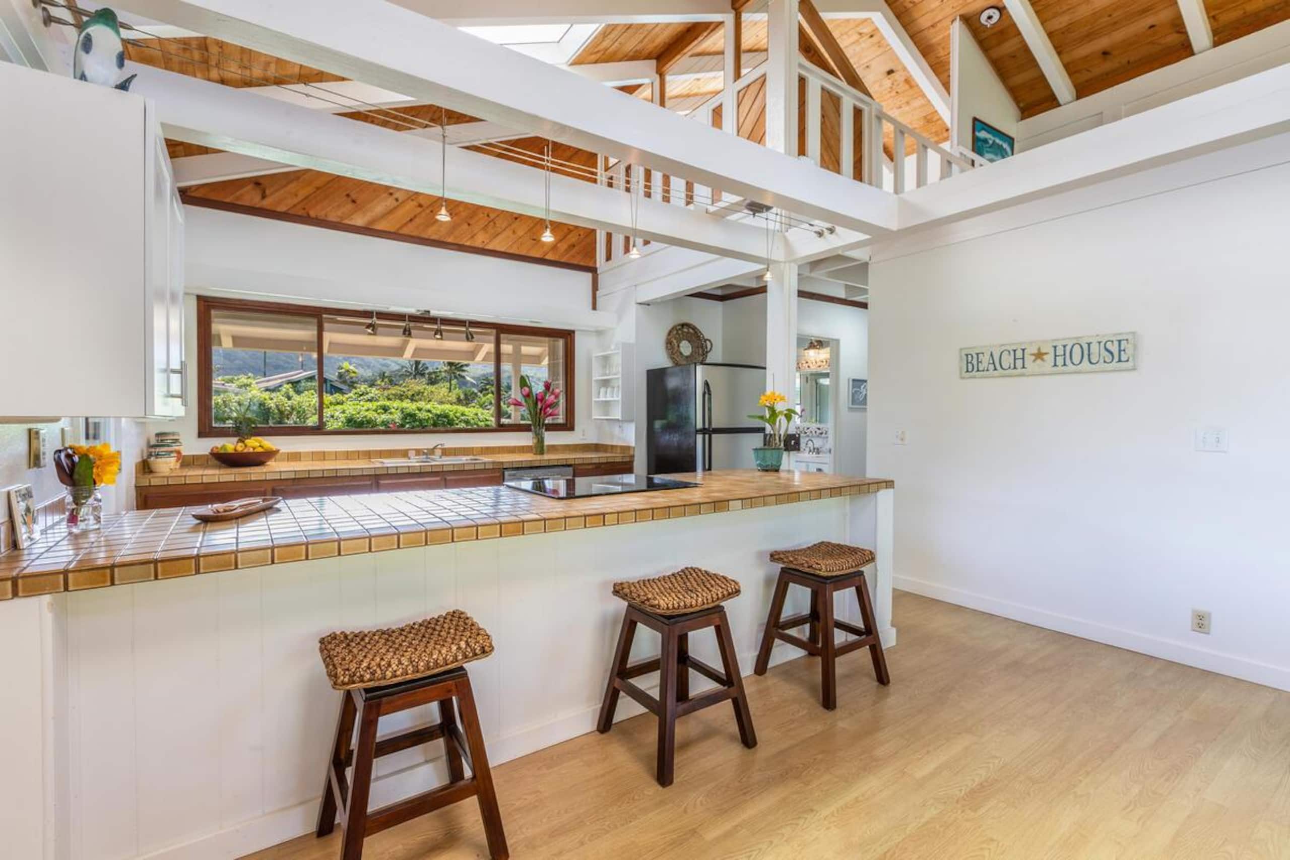 Home in Hanalei · ★4.29 · 2 bedrooms · 4 beds · 2 baths - Image 5