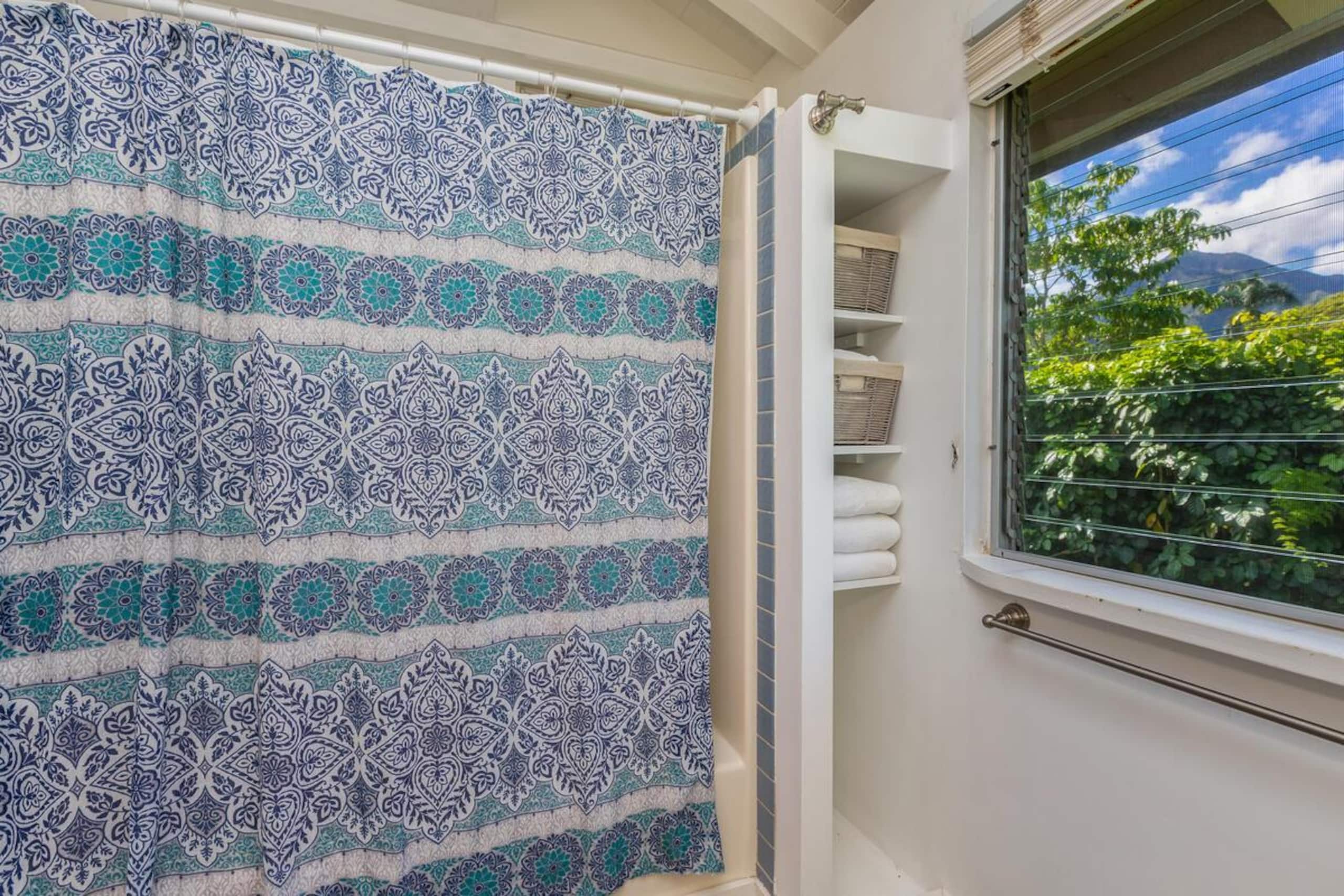Home in Hanalei · ★4.29 · 2 bedrooms · 4 beds · 2 baths - Image 28