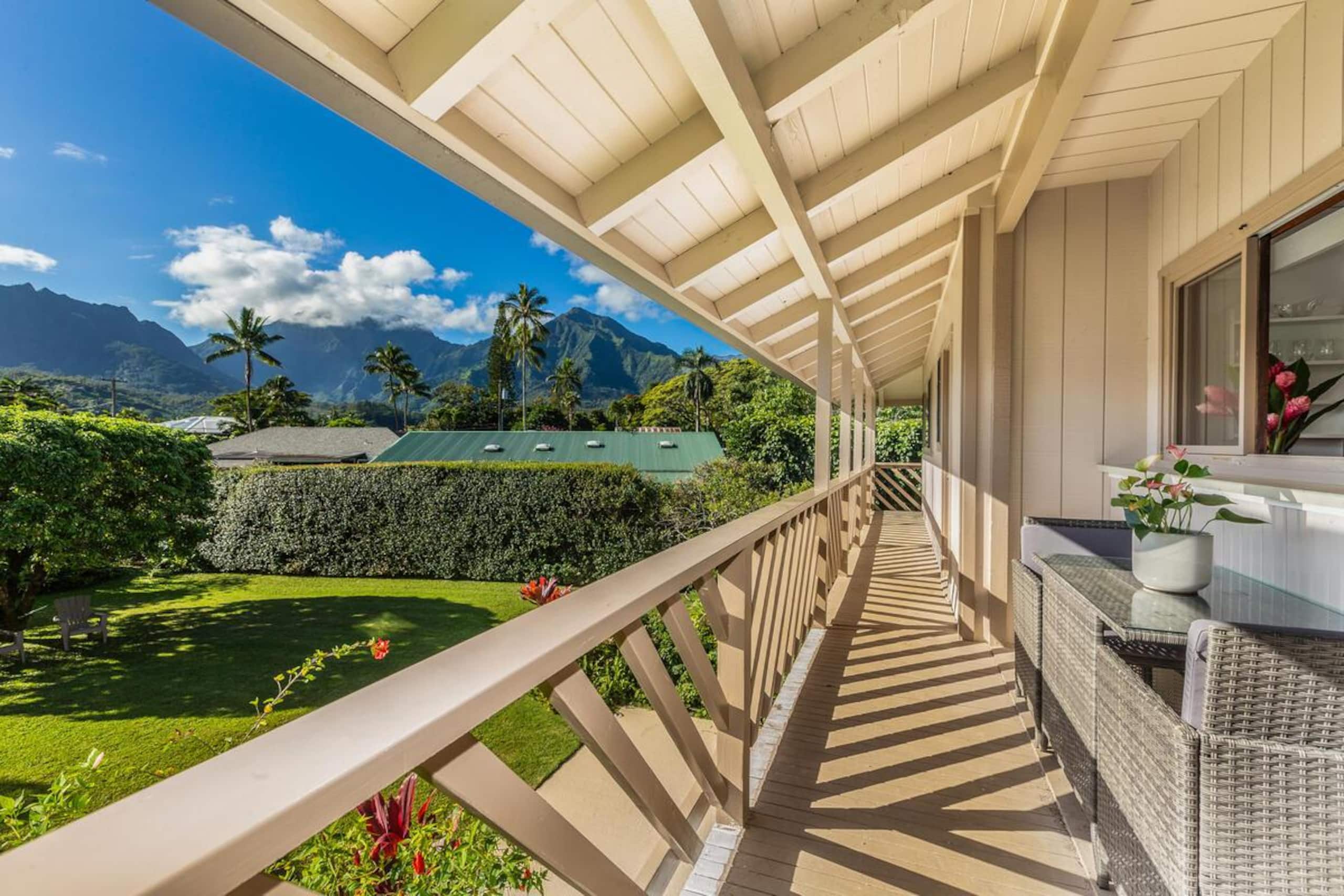 Home in Hanalei · ★4.29 · 2 bedrooms · 4 beds · 2 baths - Image 16