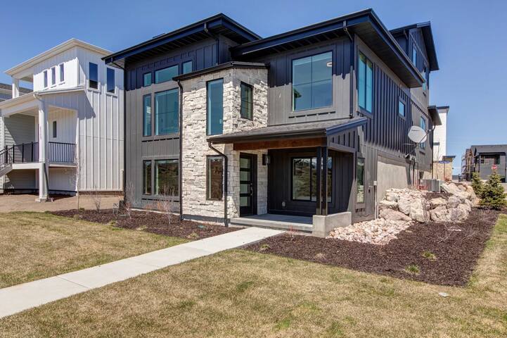 PMI US Southwest managed Airbnb listing 1