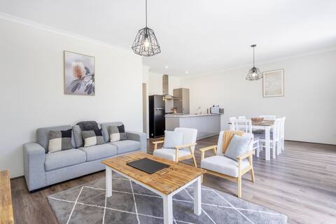 Bambili Place - Executive Escapes