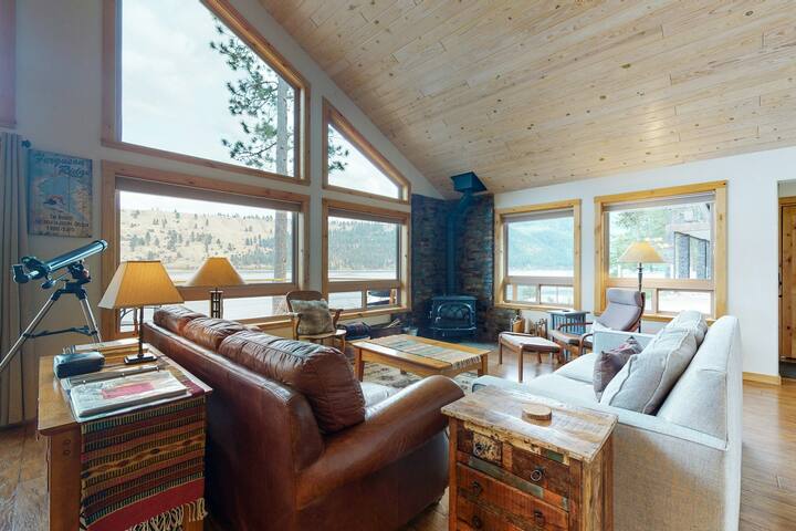 Wonderful 3BR Lakefront Wallowa Lake | Dock