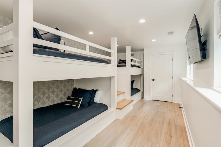 Custom bunk room — 4 full beds for kids and adults