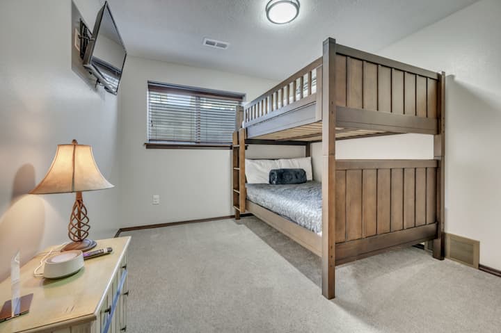 20250813-20250812-Z62_4033MLS