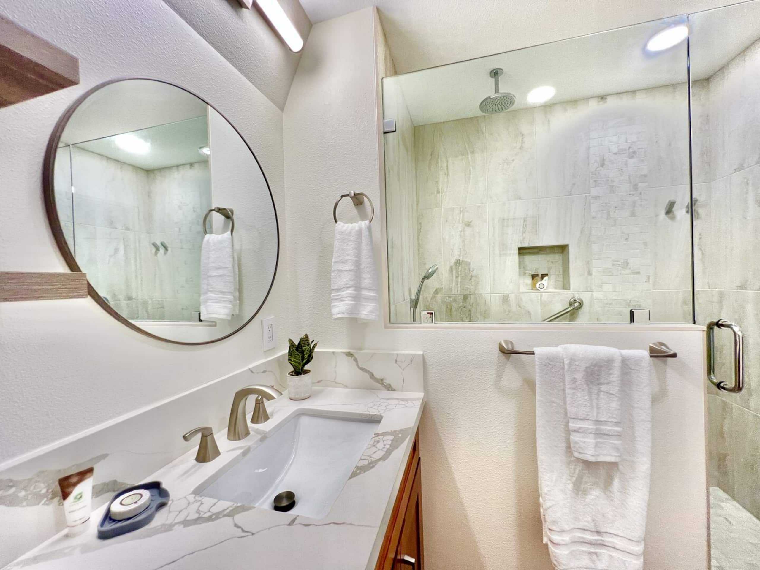 Condo in Kihei · ★4.98 · 2 bedrooms · 3 beds · 2 private baths - Image 36