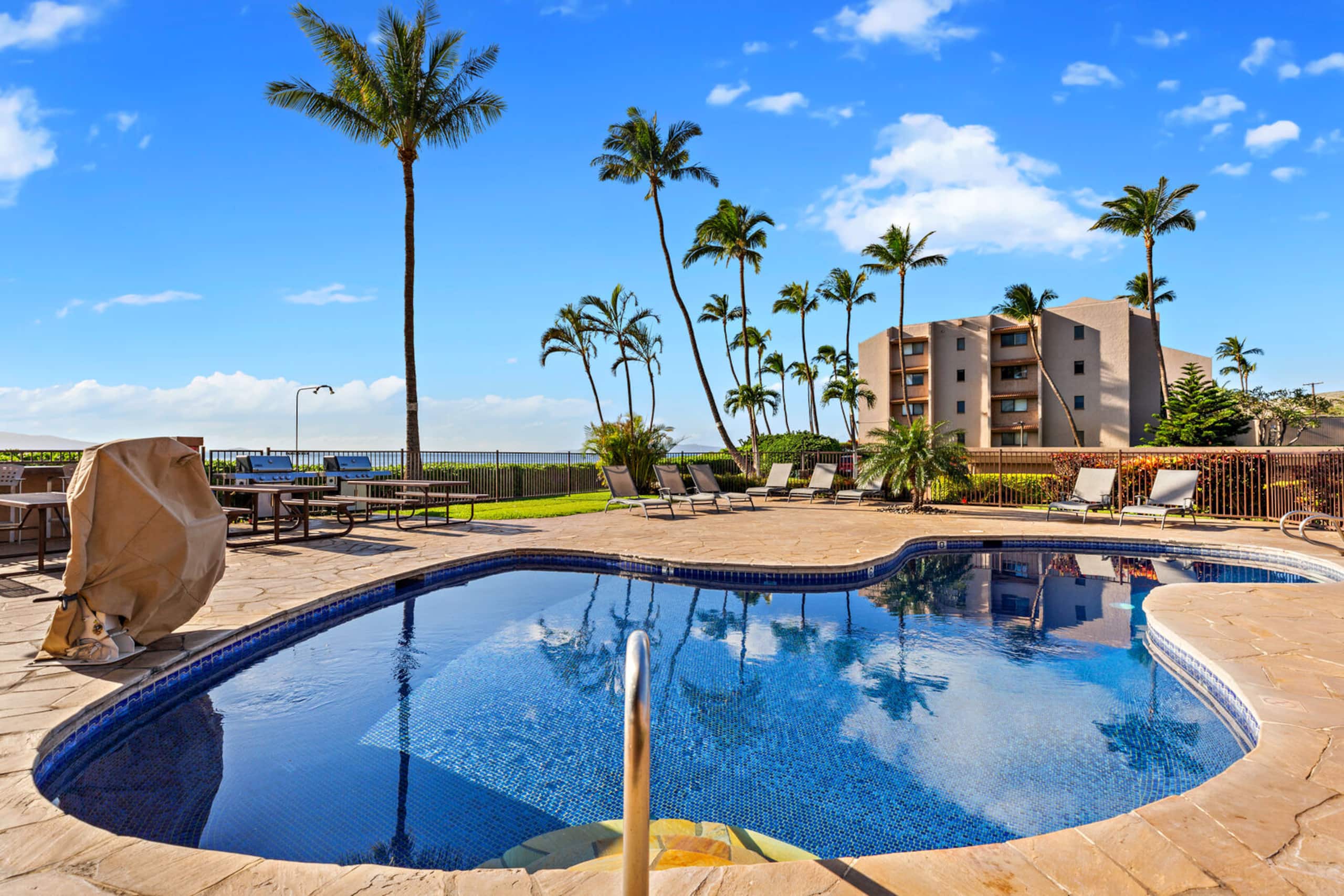 Condo in Wailuku · ★4.73 · 1 bedroom · 2 beds · 1 bath - Image 29