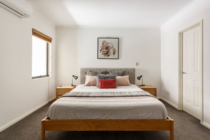 *Family Haven*Ideal location & spacious