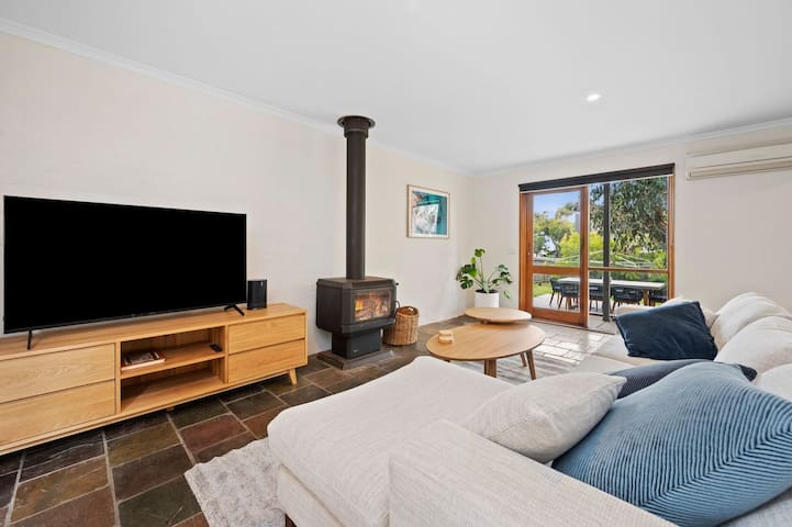 Roadknight Ocean Road View 236 gallery image 5