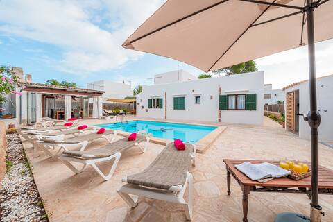 Casa Carmela, charming house in Cala Ferrera