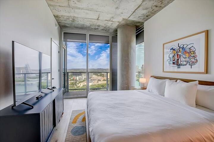 Huge 2BR Lakefront Natiivo Austin 29th-Floor gallery image 5