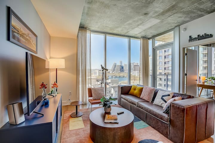 Downtown 2BR Waterview Natiivo Austin 19th-Floor