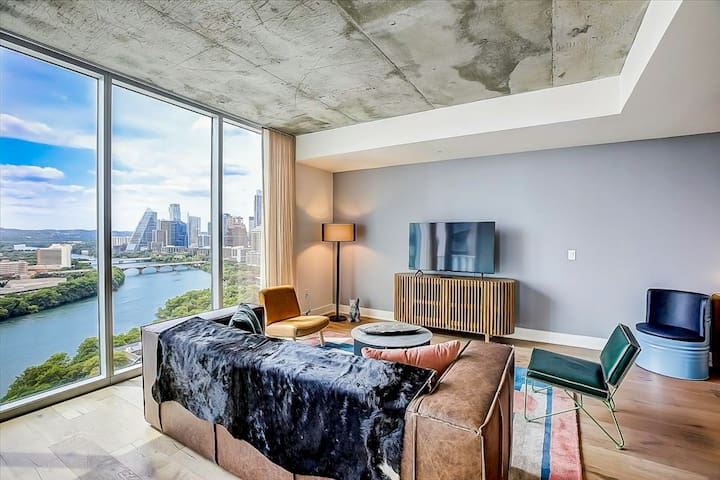 Corner Condo 2BR Lakefront Natiivo Austin 25th-fl