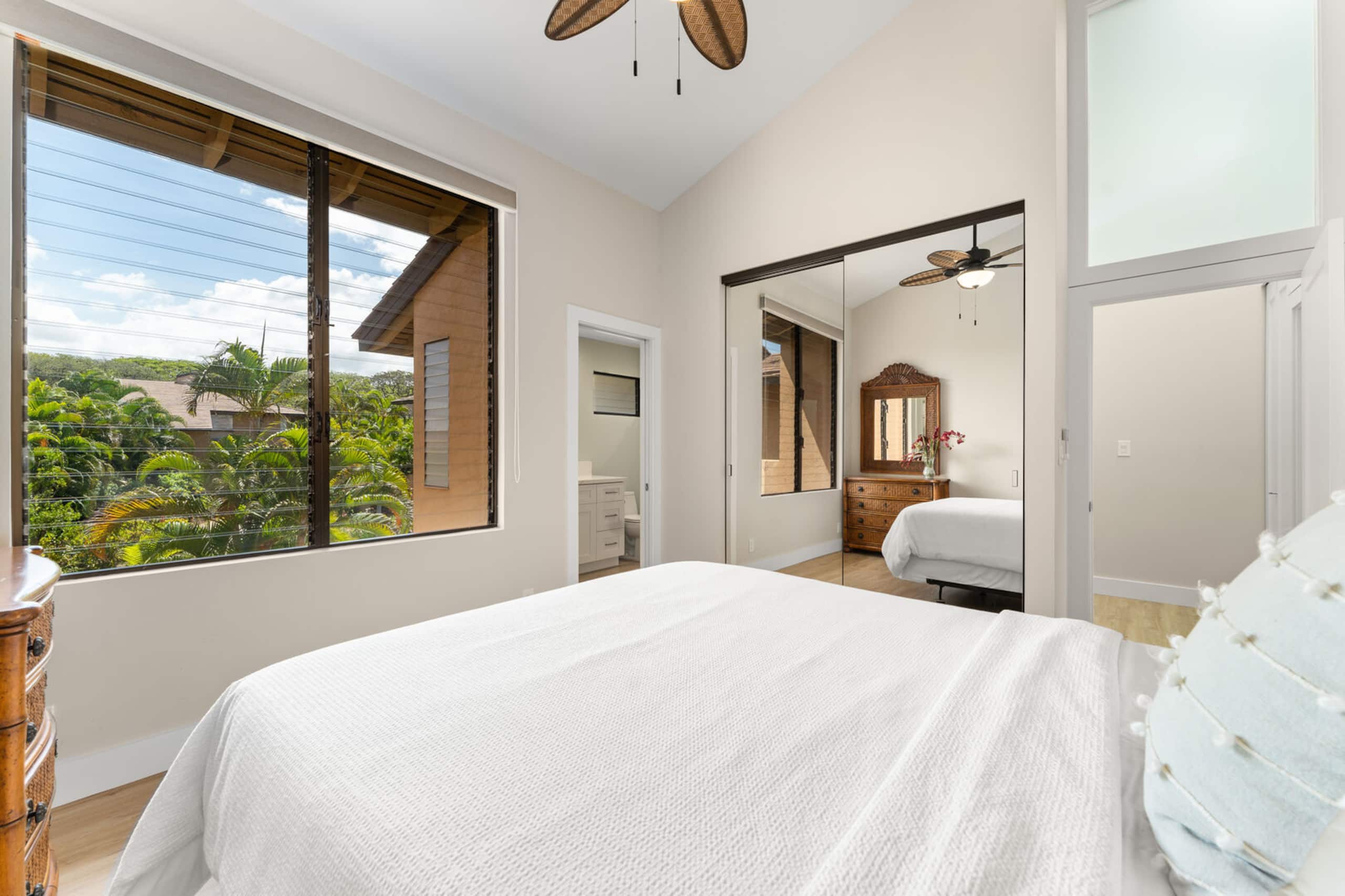 Condo in Kihei · ★4.9 · 2 bedrooms · 2 beds · 2.5 baths - Image 37