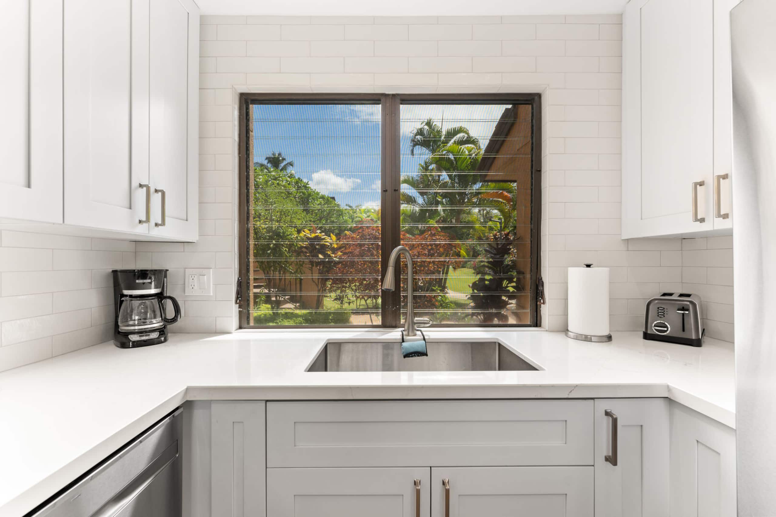 Condo in Kihei · ★4.9 · 2 bedrooms · 2 beds · 2.5 baths - Image 15