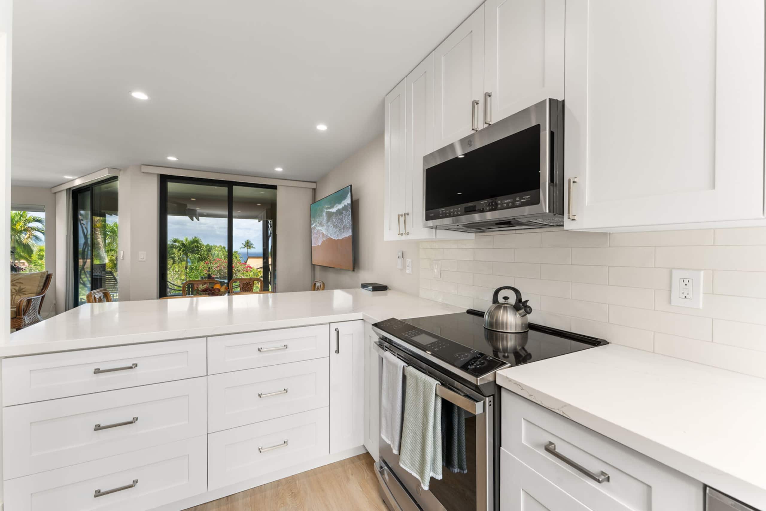 Condo in Kihei · ★4.9 · 2 bedrooms · 2 beds · 2.5 baths - Image 16