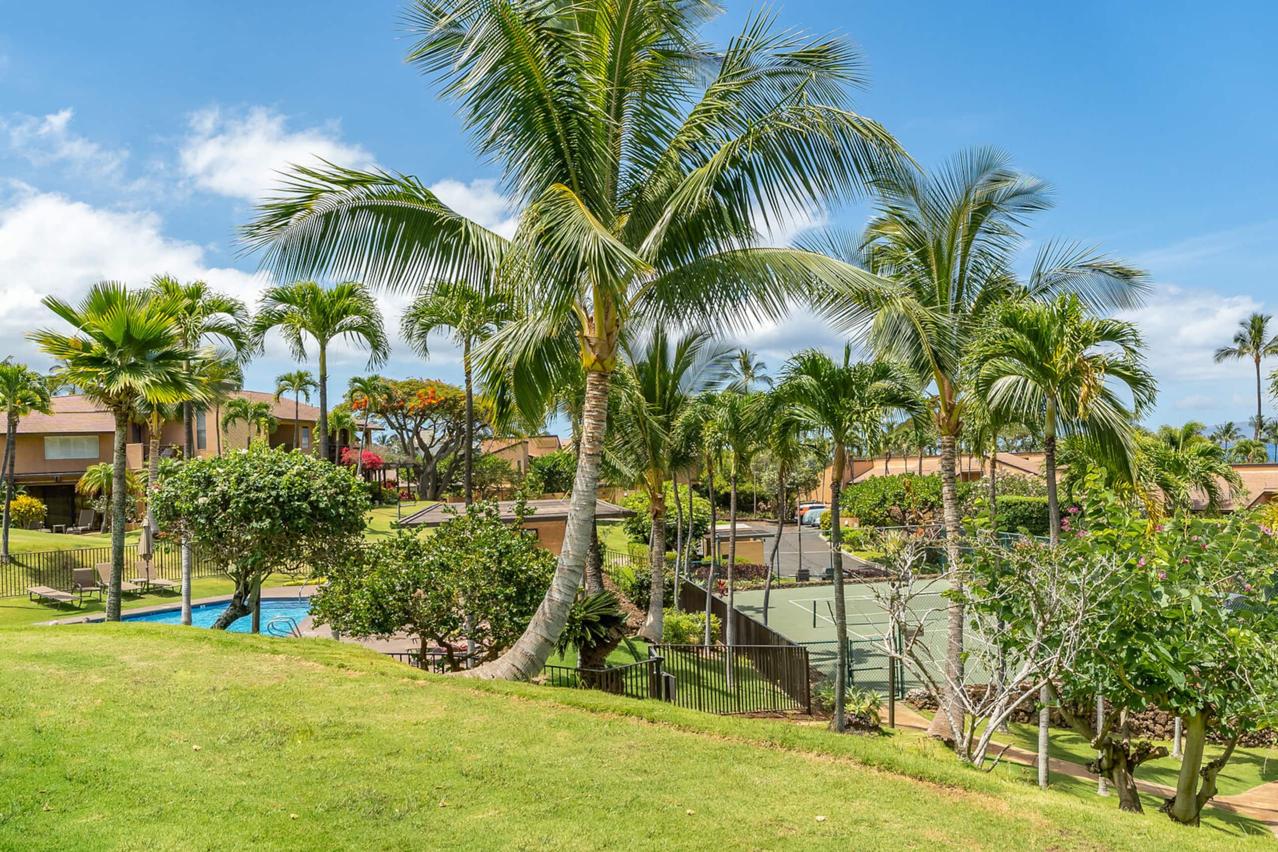 Condo in Kihei · ★4.9 · 2 bedrooms · 2 beds · 2.5 baths - Image 44