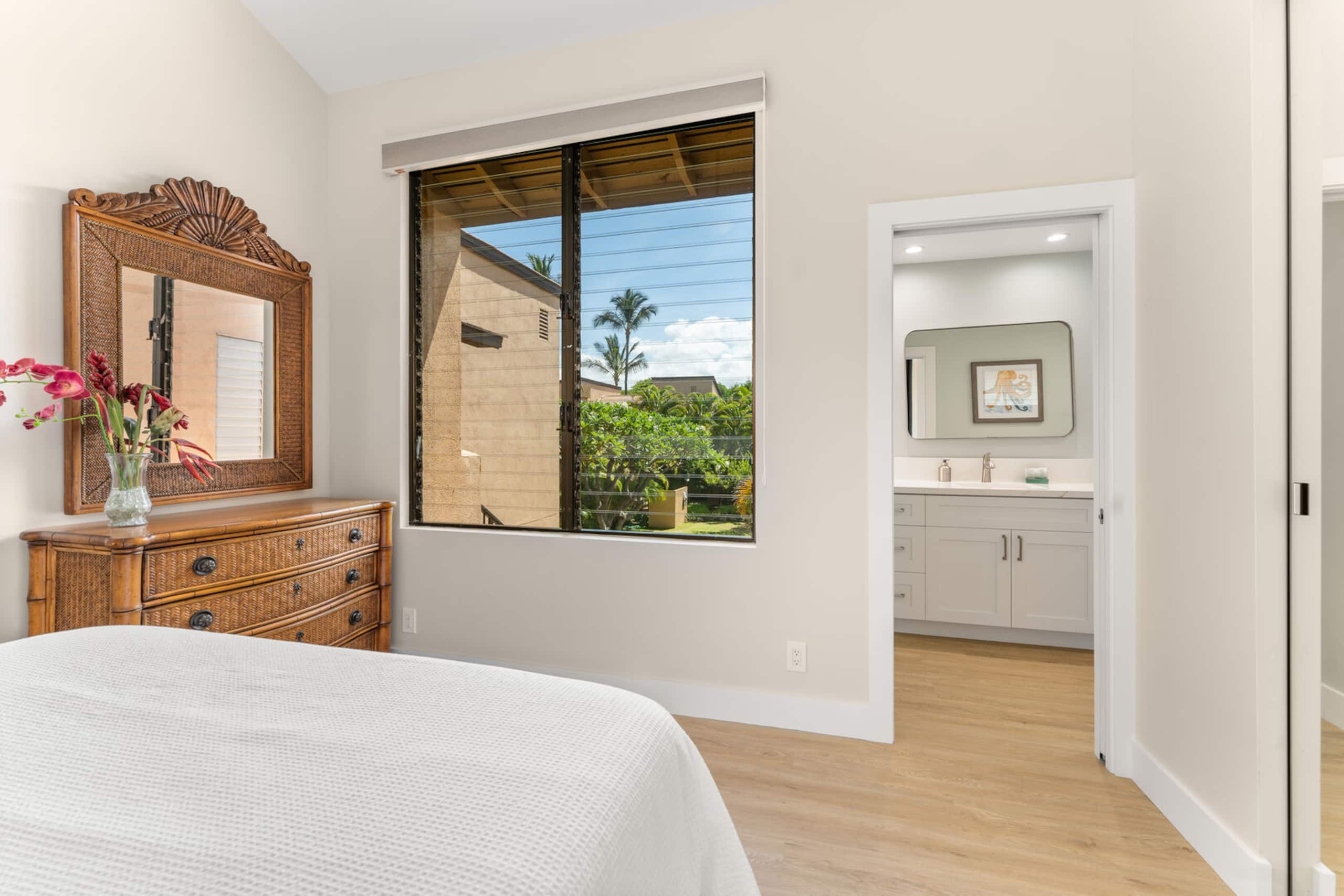 Condo in Kihei · ★4.9 · 2 bedrooms · 2 beds · 2.5 baths - Image 35
