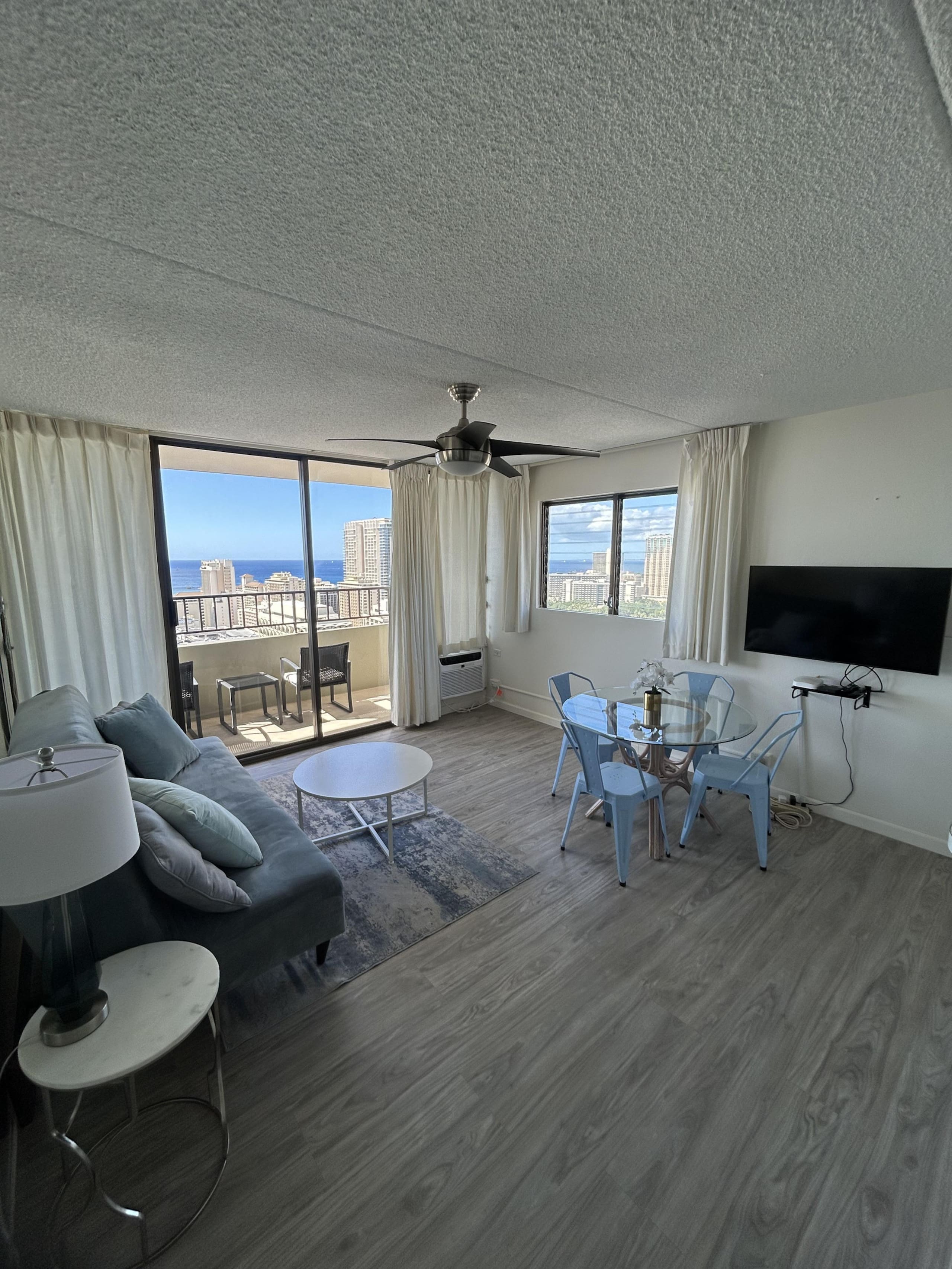 Condo in Honolulu · ★4.5 · 1 bedroom · 2 beds · 1 private bath - Image 20