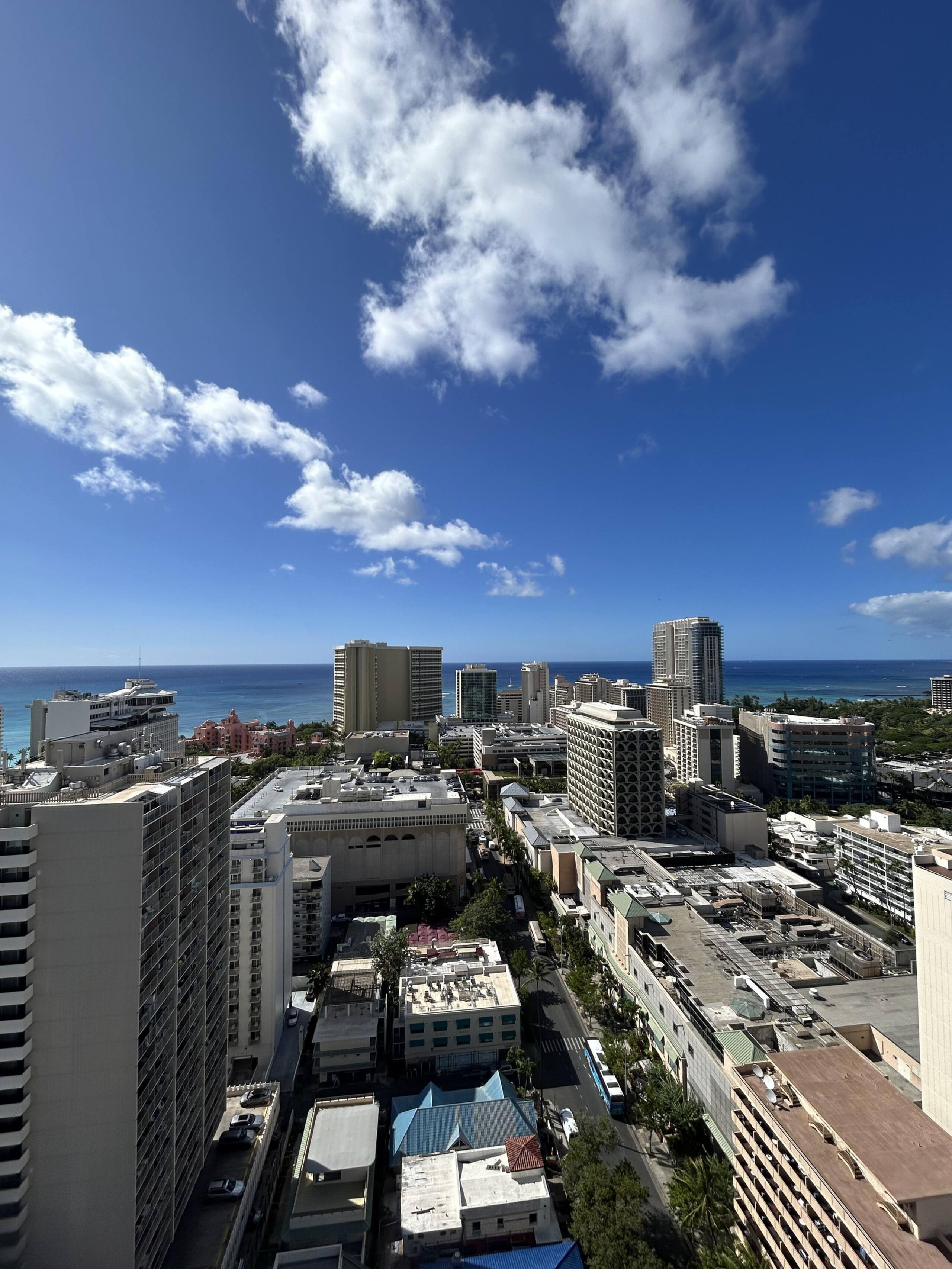 Condo in Honolulu · ★4.5 · 1 bedroom · 2 beds · 1 private bath - Image 18