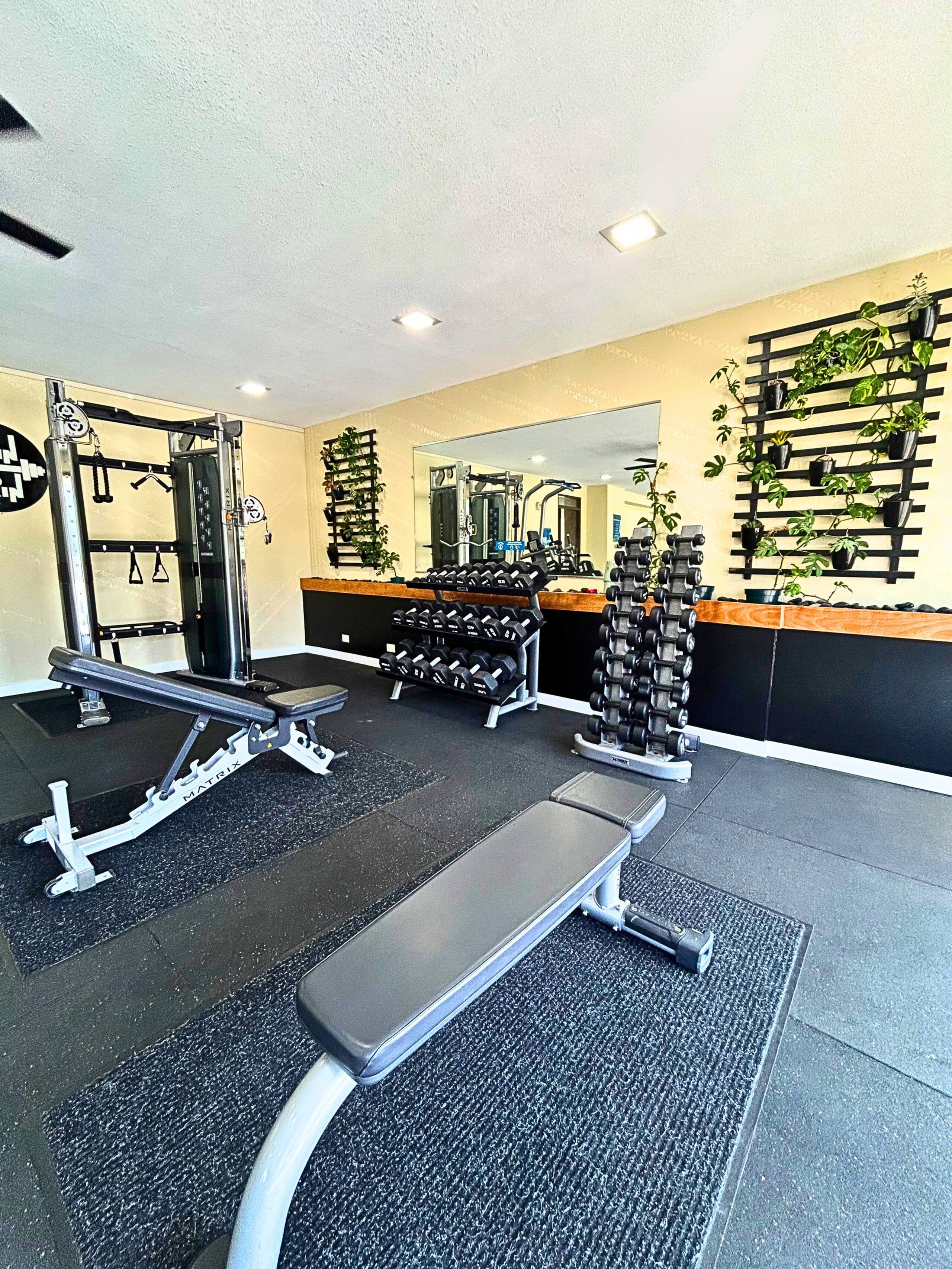 Condo in Honolulu · ★4.64 · 1 bedroom · 2 beds · 1 private bath - Image 48