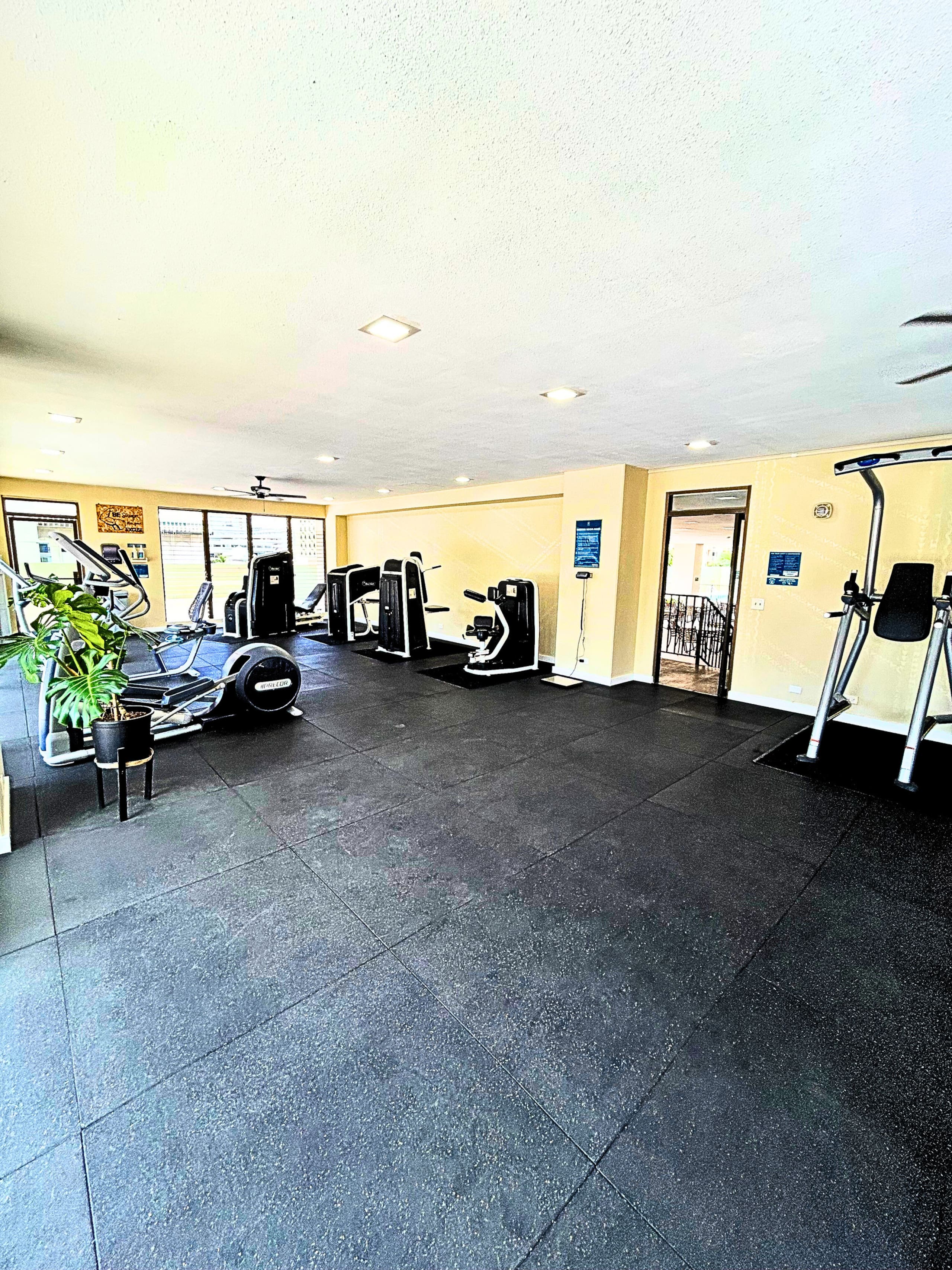 Condo in Honolulu · ★4.64 · 1 bedroom · 2 beds · 1 private bath - Image 51