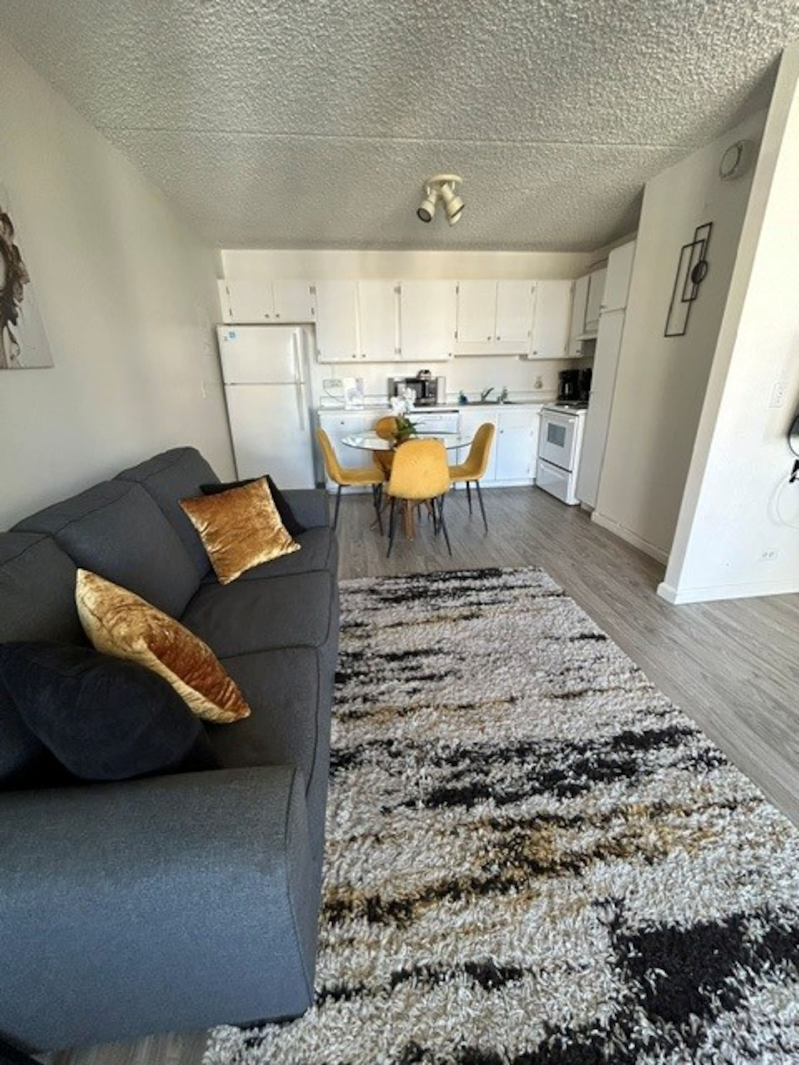 Condo in Honolulu · ★4.64 · 1 bedroom · 2 beds · 1 private bath - Image 26