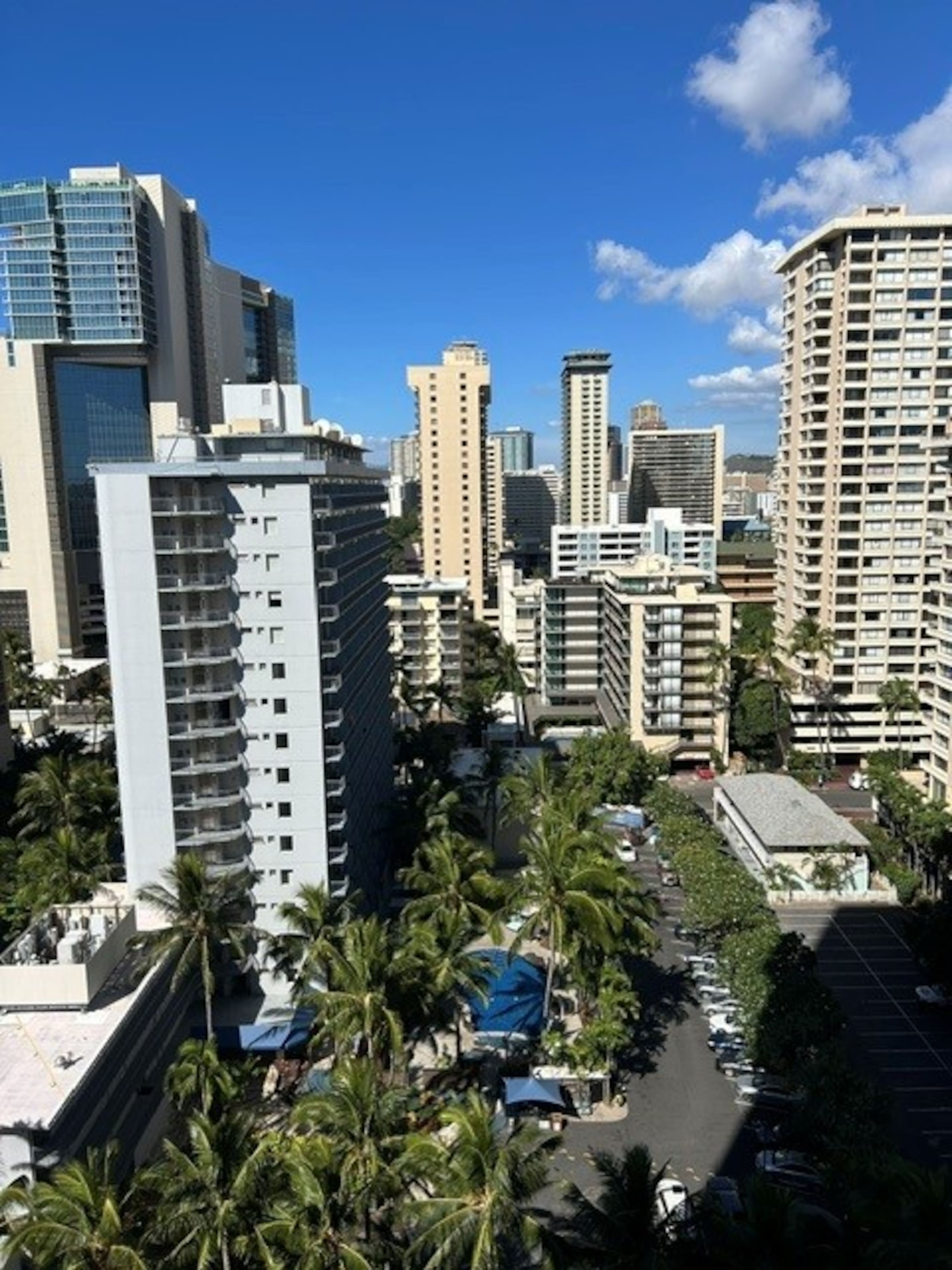 Condo in Honolulu · ★4.64 · 1 bedroom · 2 beds · 1 private bath - Image 24