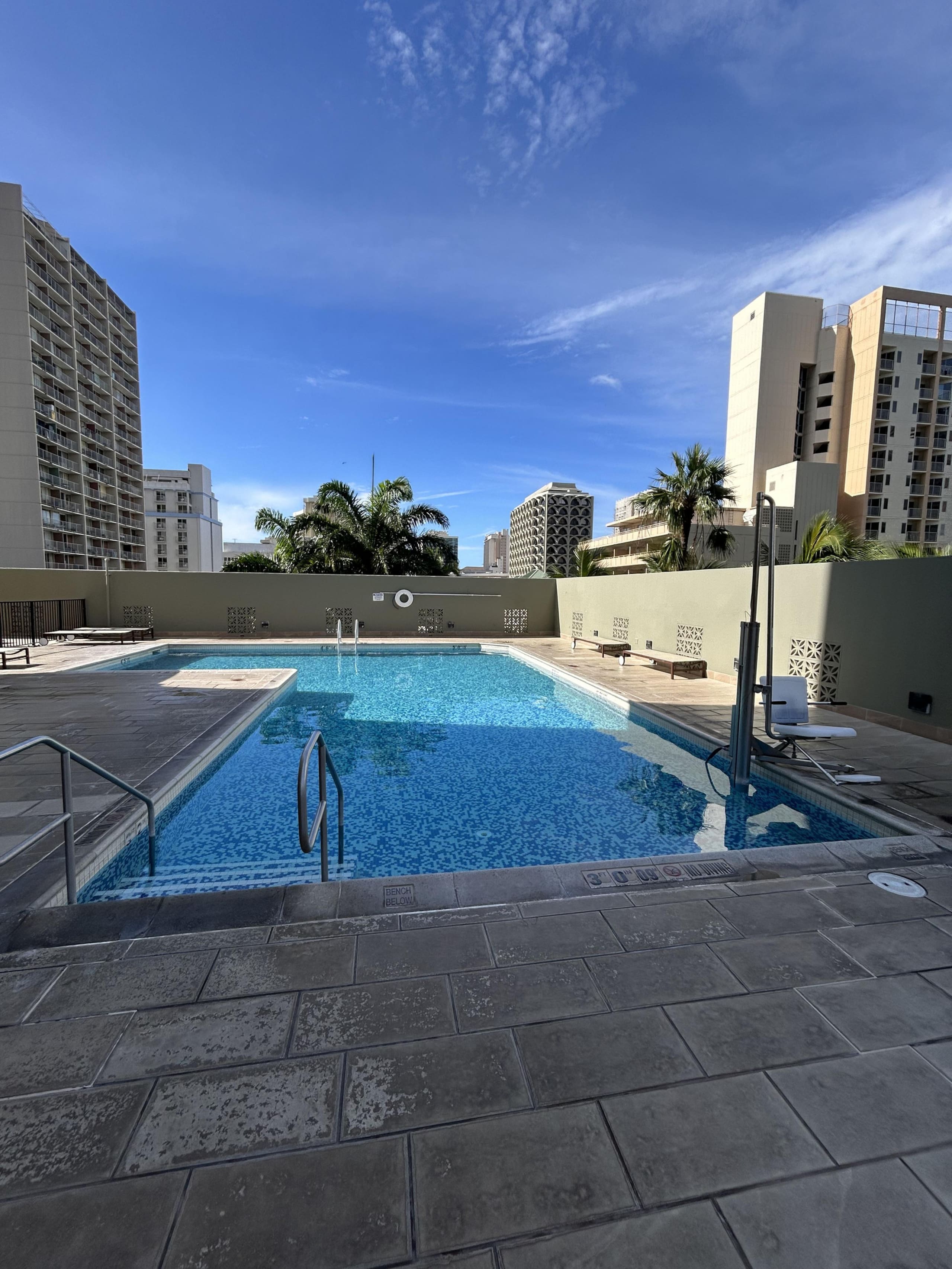 Condo in Honolulu · ★4.55 · 1 bedroom · 2 beds · 1 private bath - Image 45