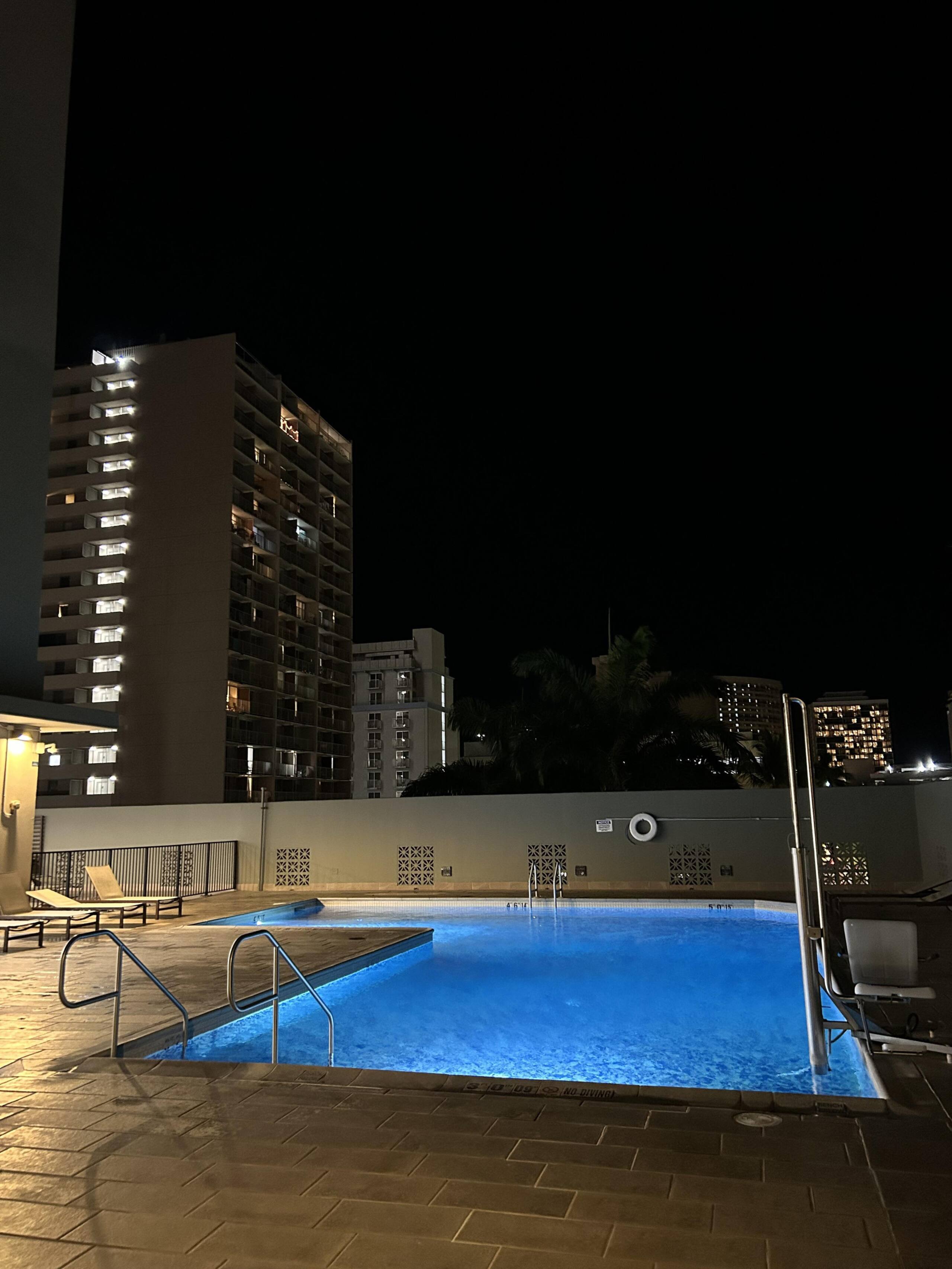 Condo in Honolulu · ★4.75 · 1 bedroom · 2 beds · 1 private bath - Image 52